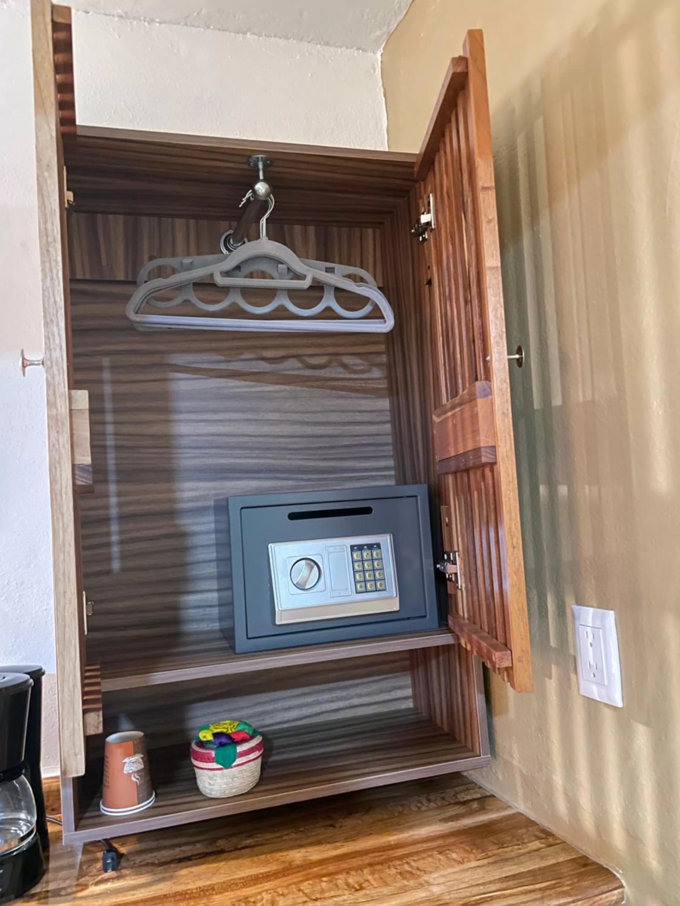 safe in Suites Cárdon