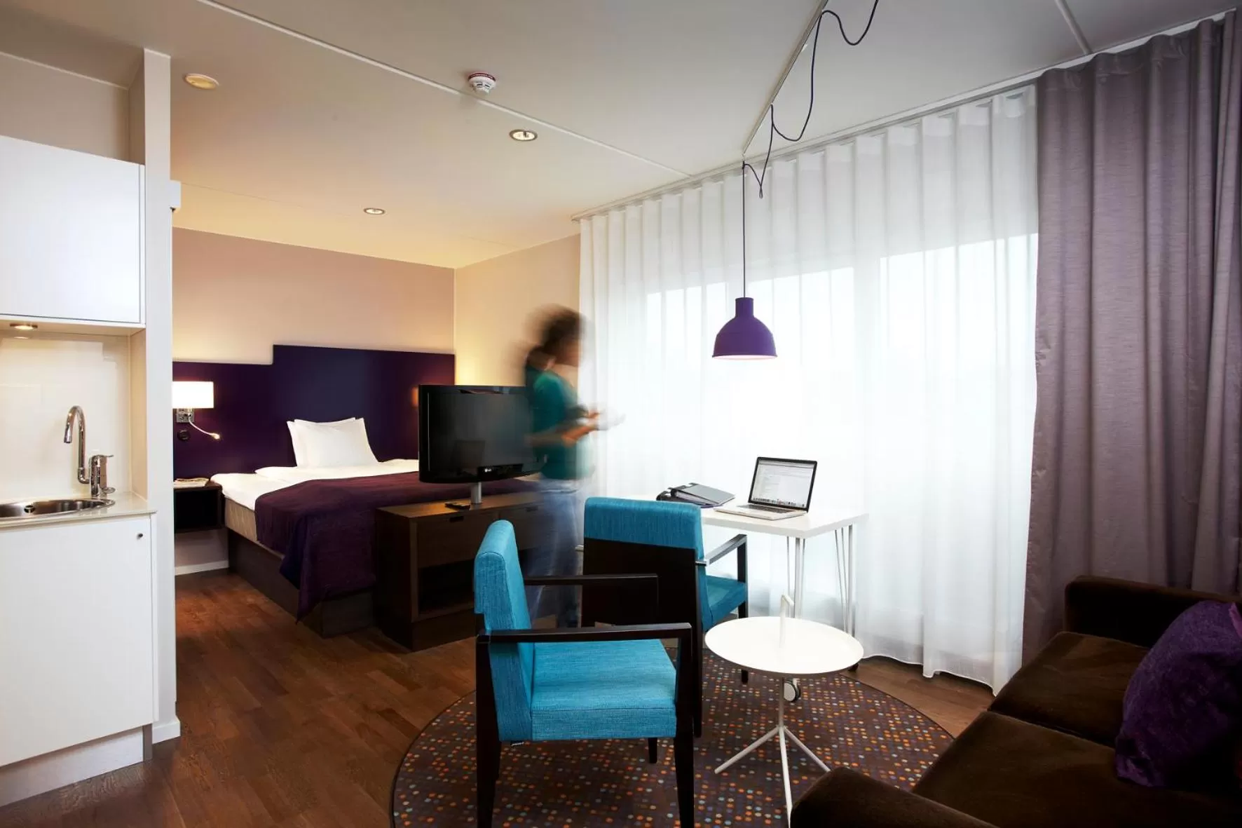 Bed in Finn Apartments