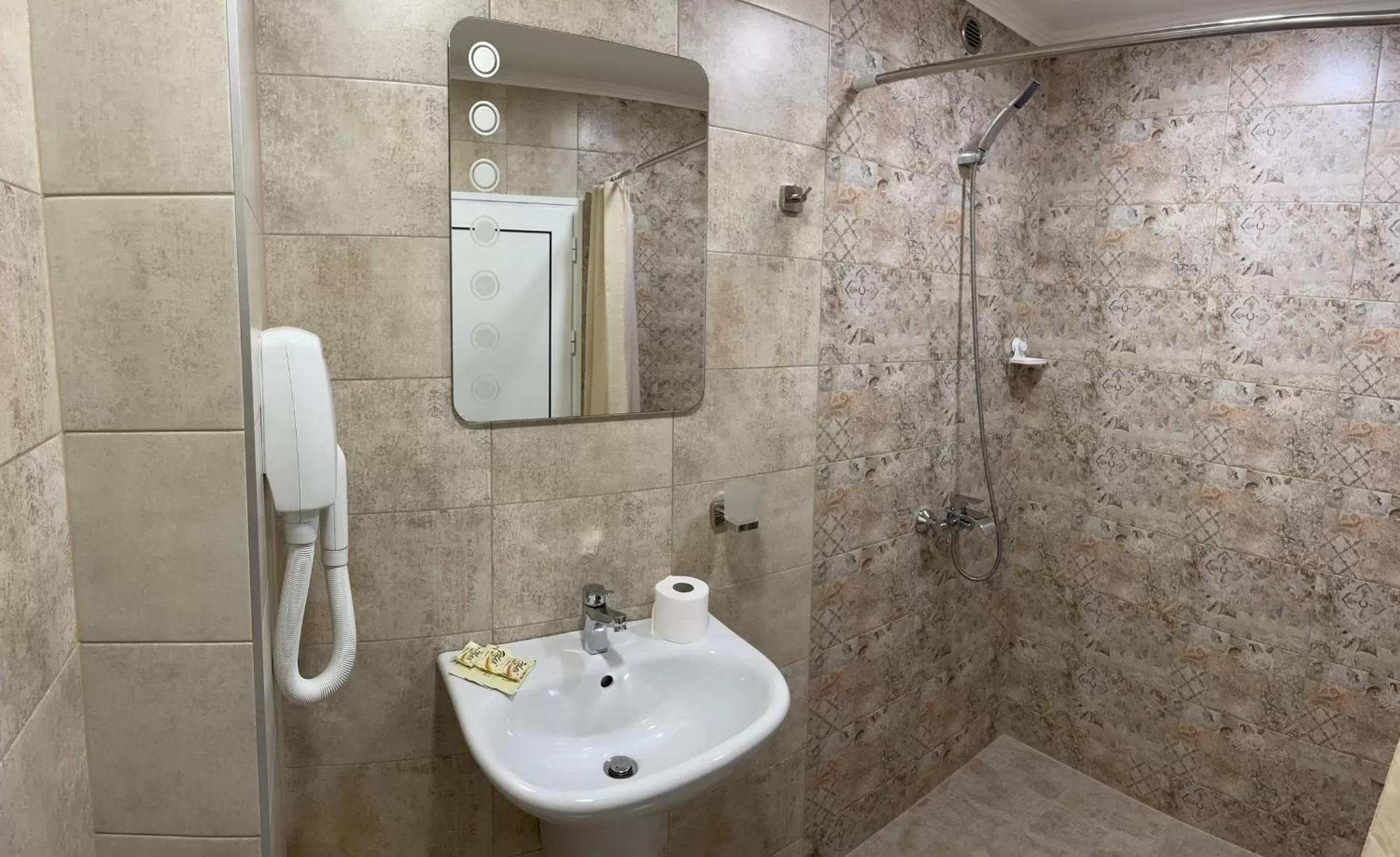 Bathroom in Hotel Hitar Petar