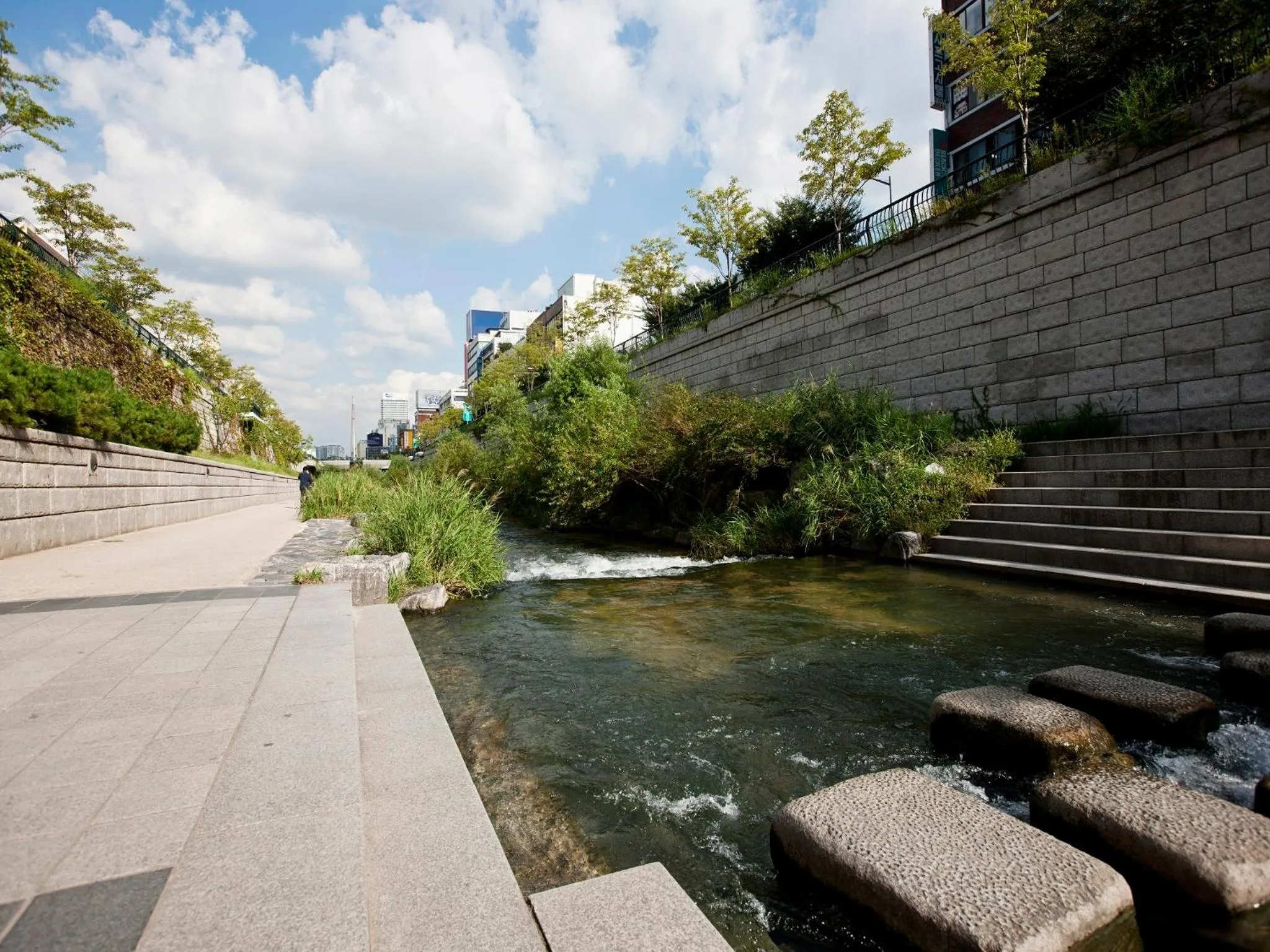 Area and facilities in Central Tourist Hotel