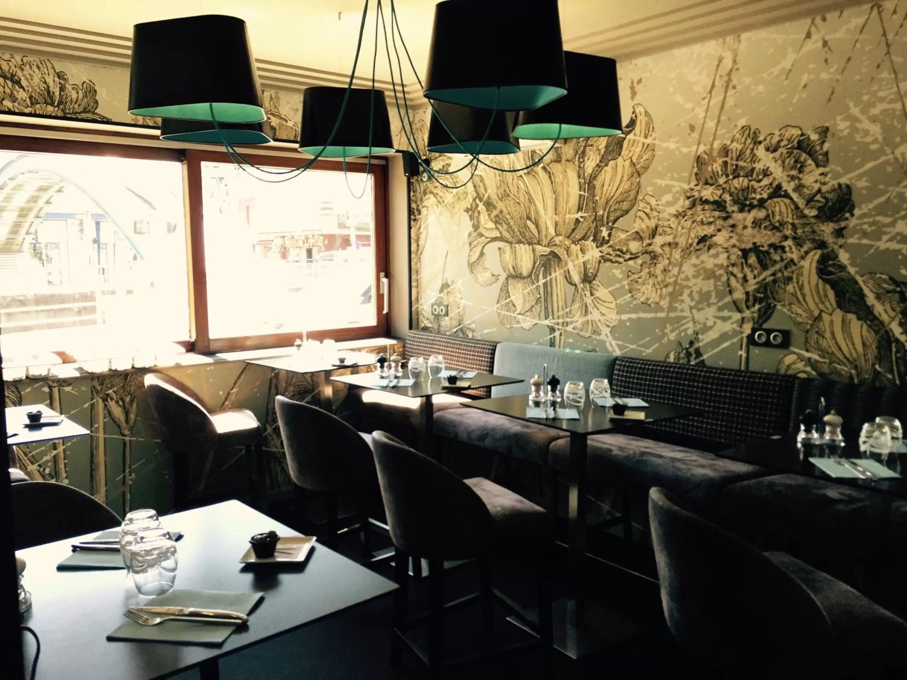 Restaurant/places to eat in Nota Bene