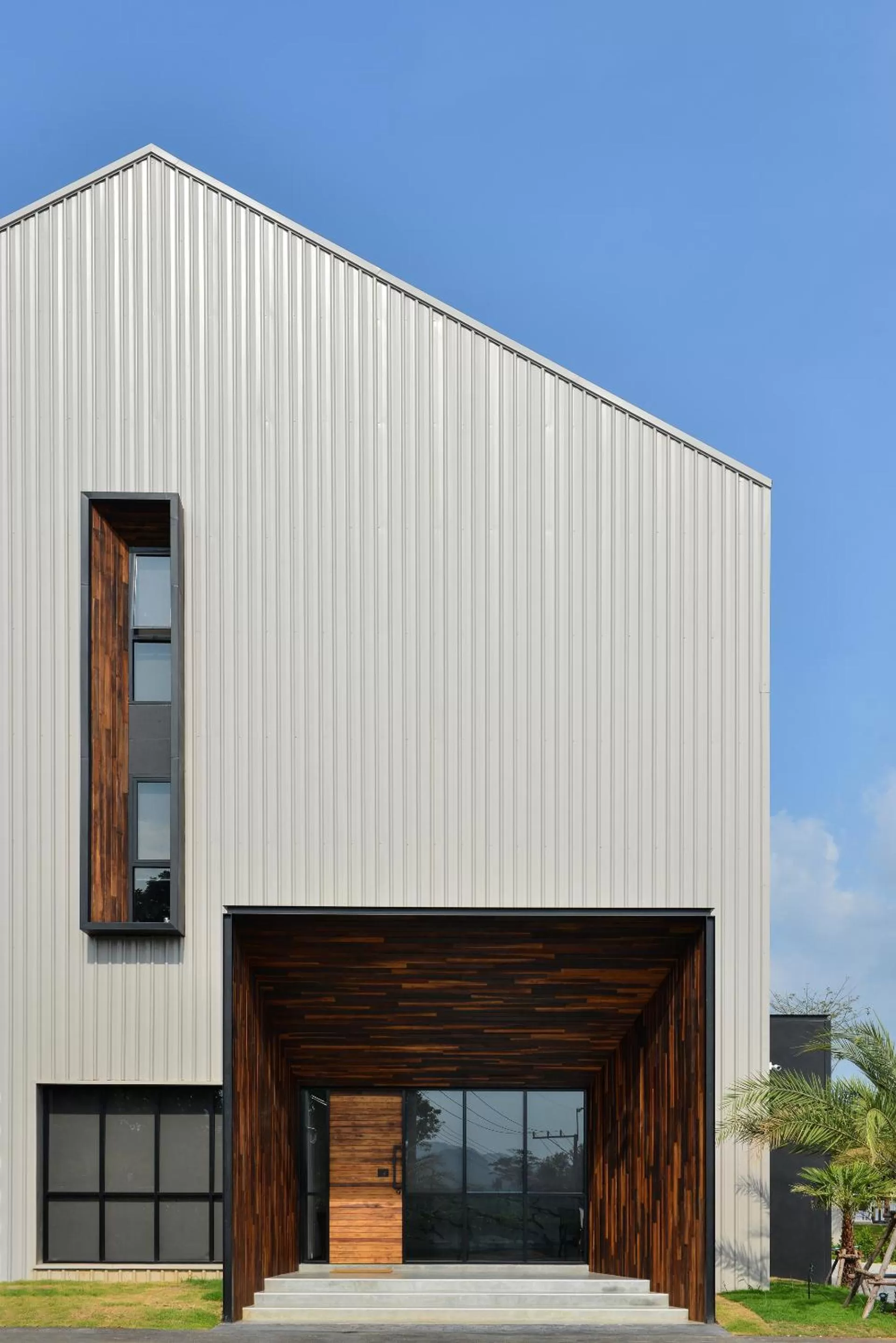 Facade/entrance in The Chill at Krabi Hotel