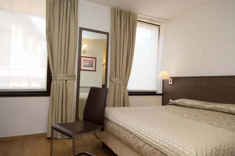 Bedroom, Bed in Albergo Antica Locanda