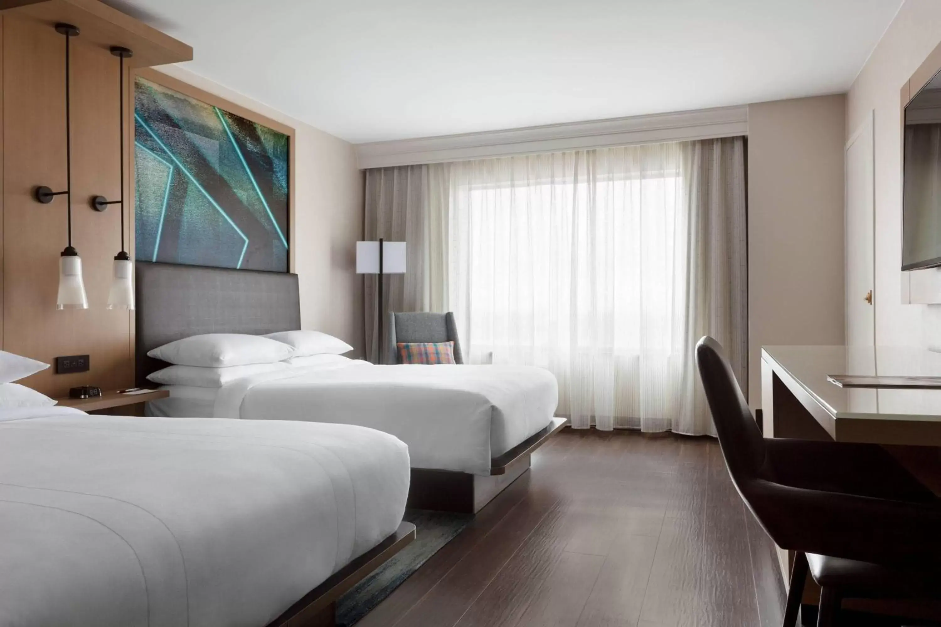 Queen Room with Two Queen Beds in Des Moines Marriott Downtown Queen Room with Two Queen Beds in Des Moines Marriott Downtown