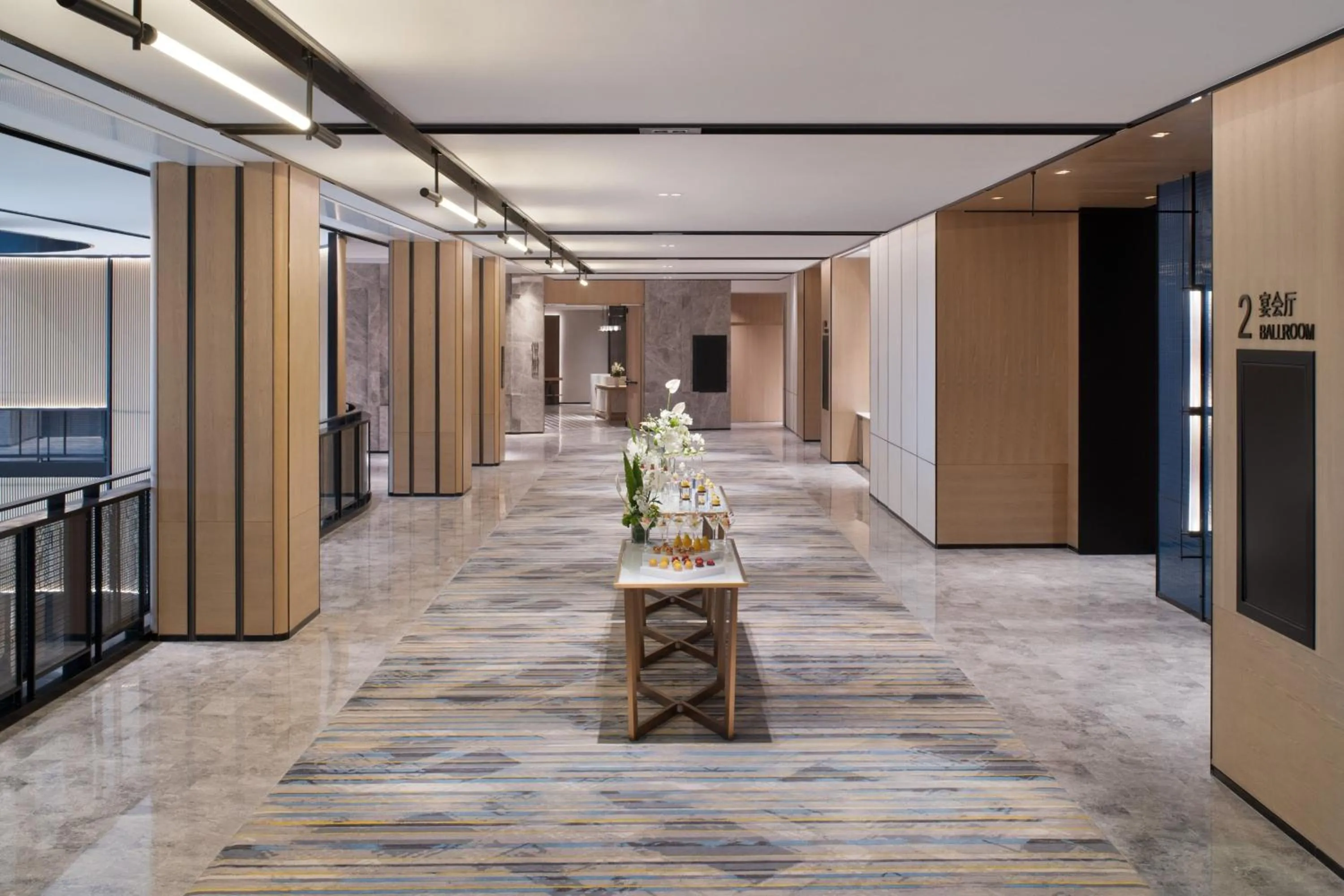 Meeting/conference room, Bed in Sheraton Xi'an Chanba