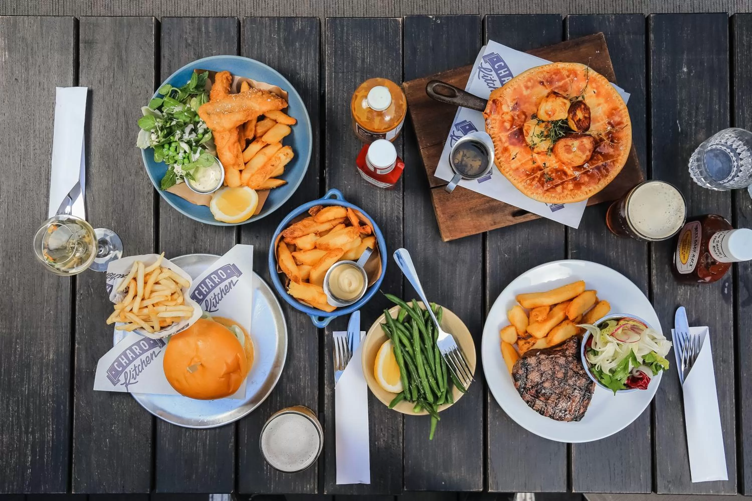 Food and drinks, Lunch and Dinner in Charing Cross Hotel