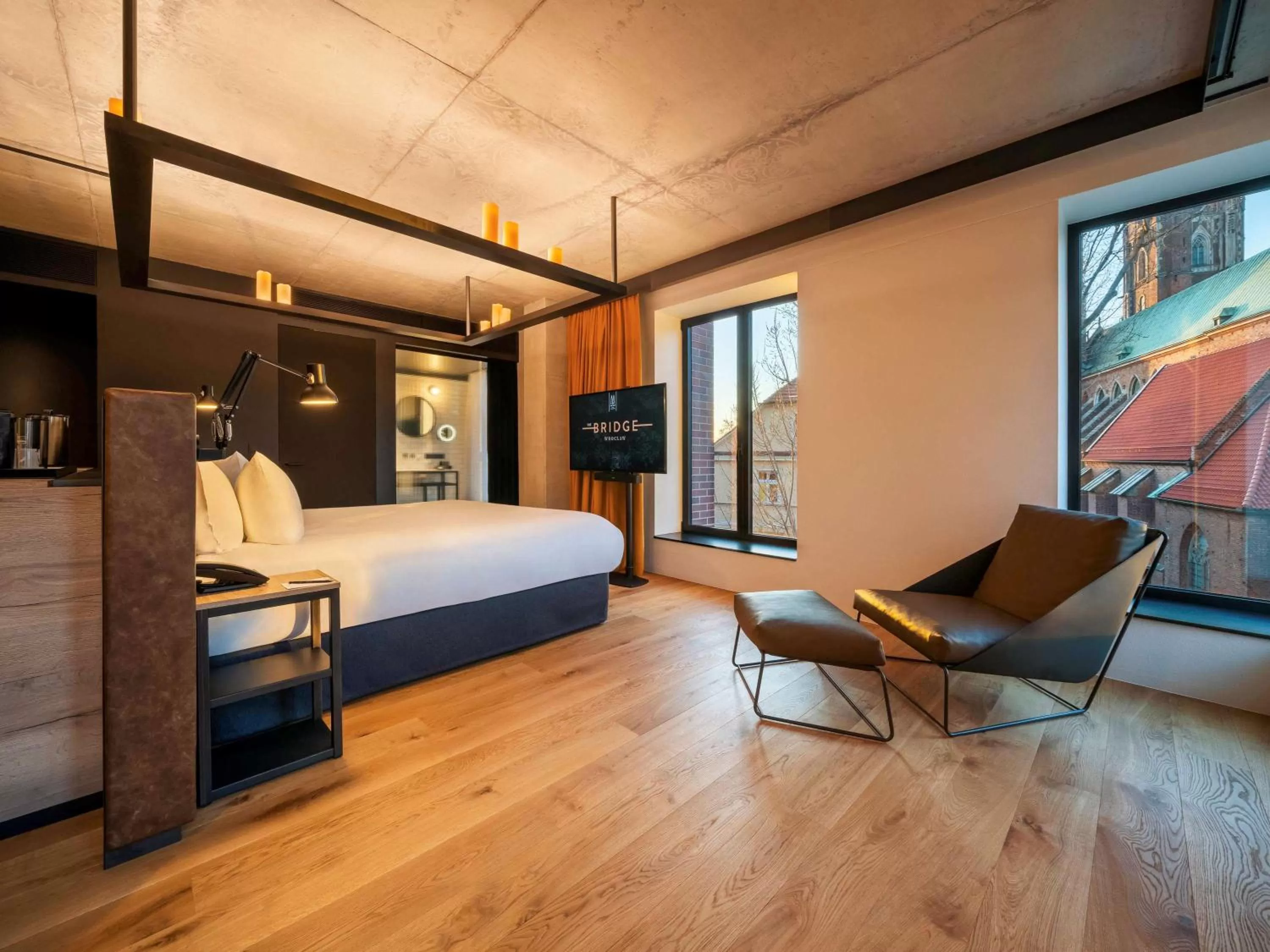 Photo of the whole room, Bed in The Bridge Wroclaw - MGallery