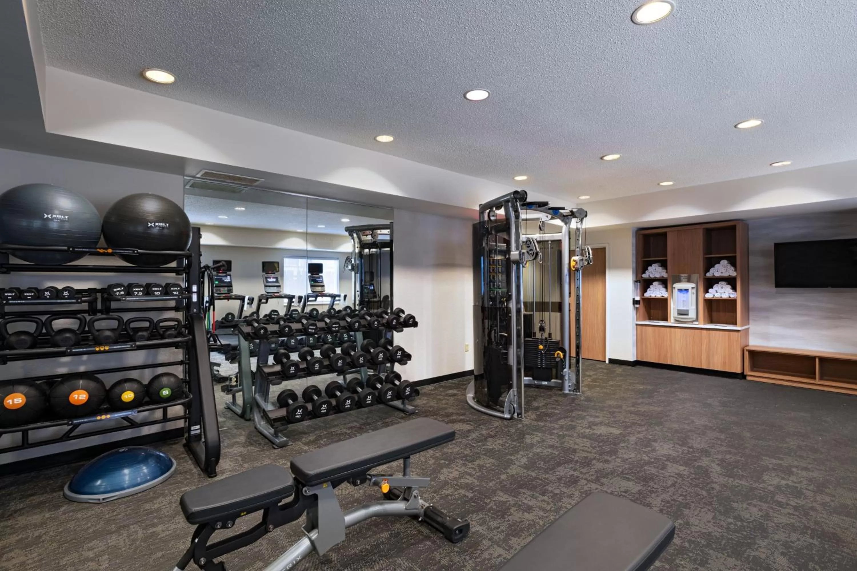 Fitness centre/facilities in Fairfield Inn & Suites Kansas City Airport