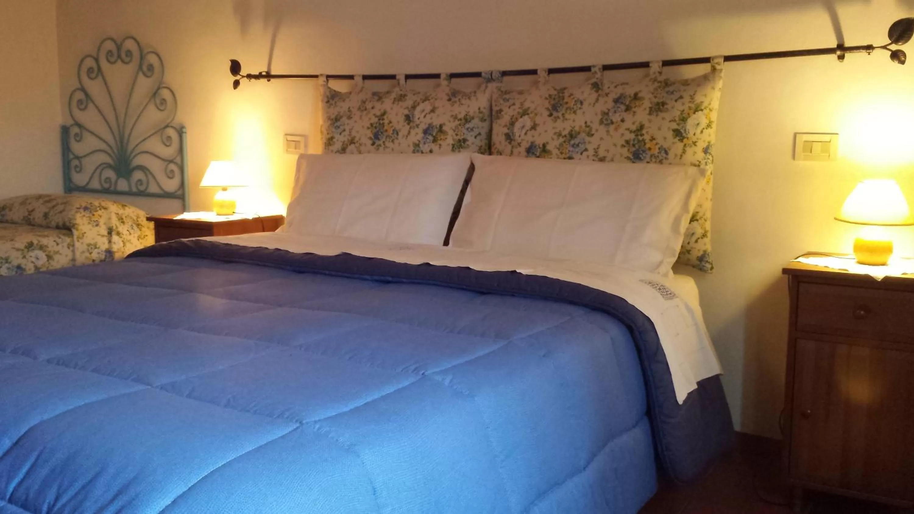 Bed in A Casa di Lizzy B&B