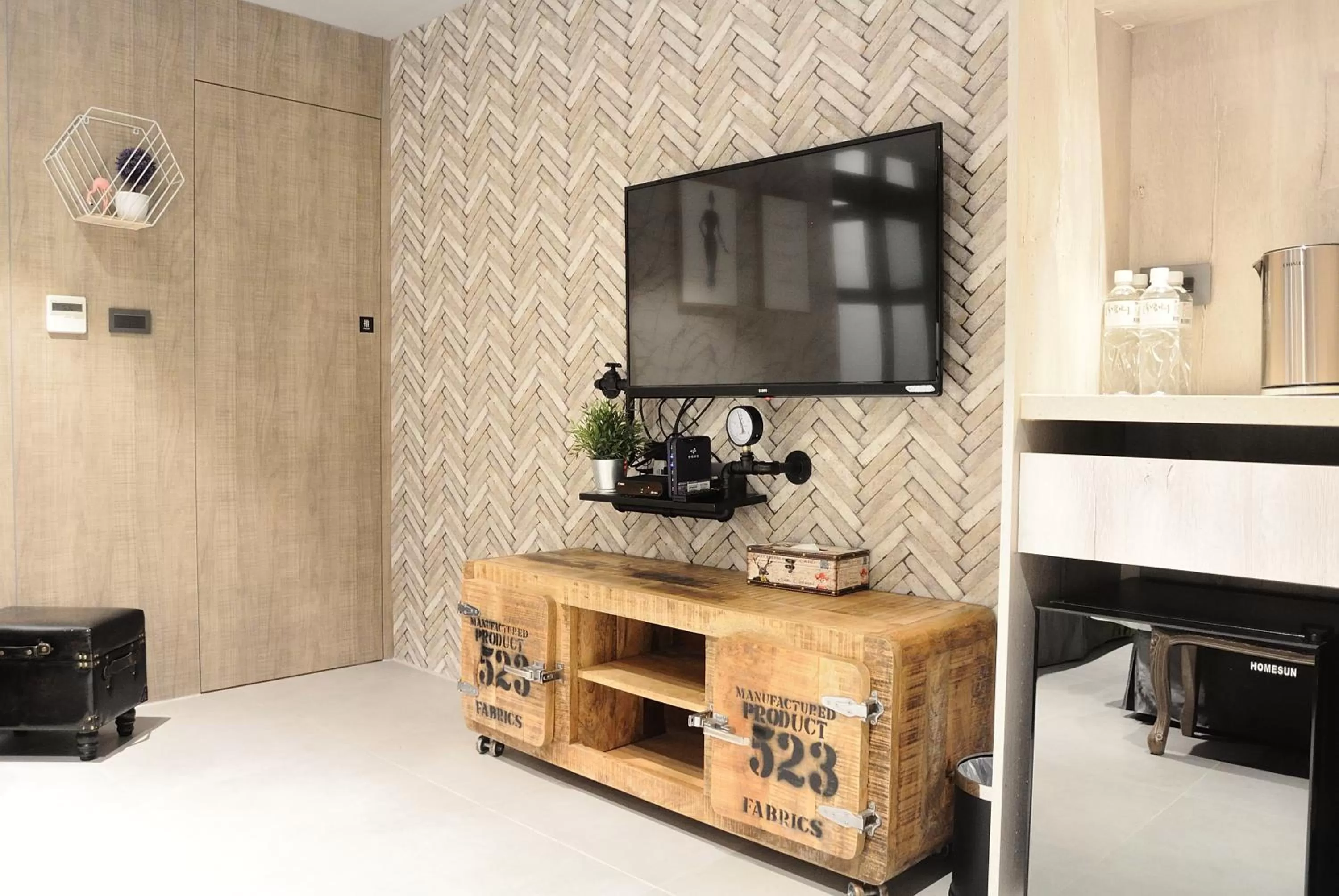 TV and multimedia, TV/Entertainment Center in K HOTEL