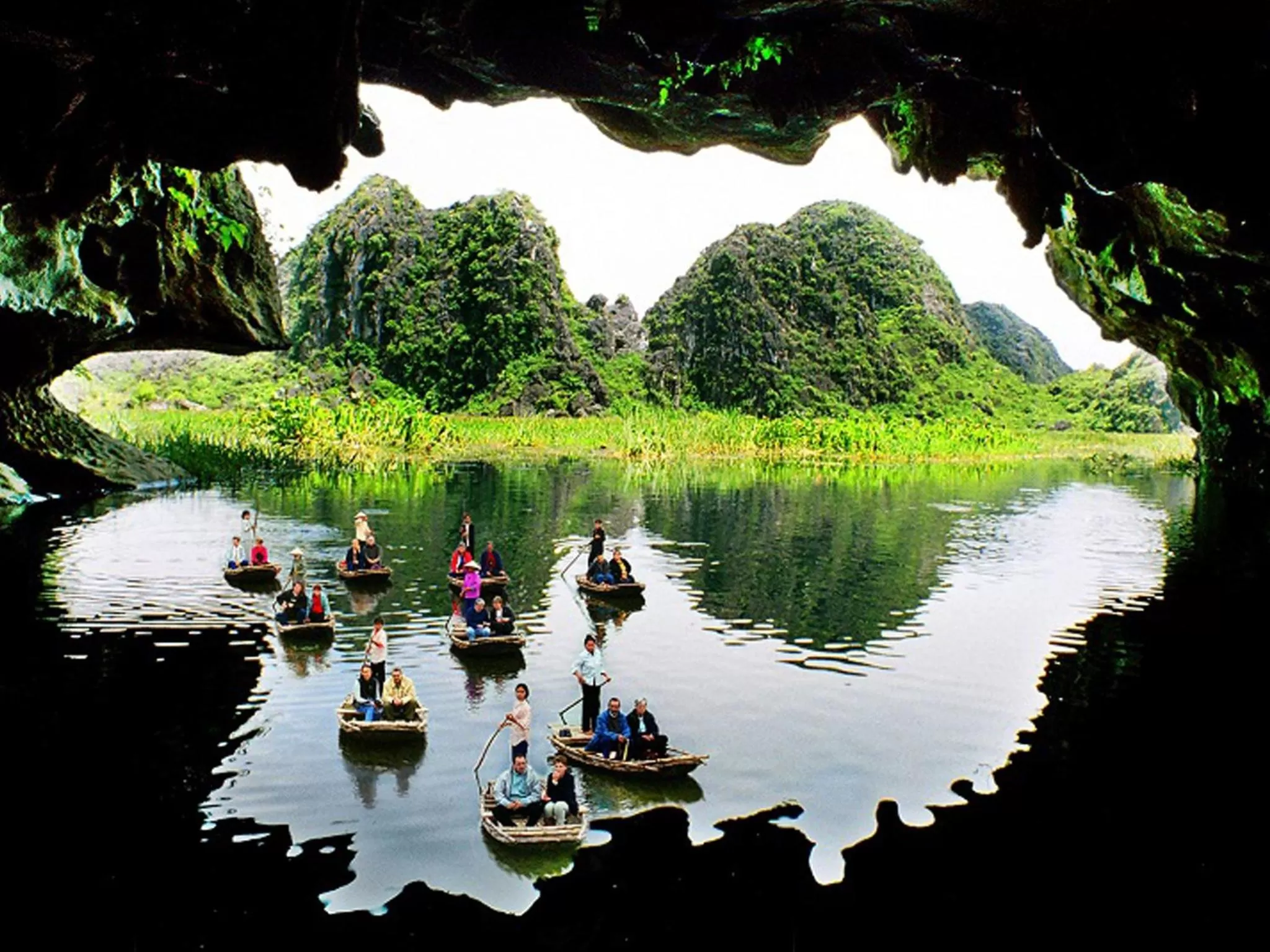 Day in Emeralda Resort Ninh Binh