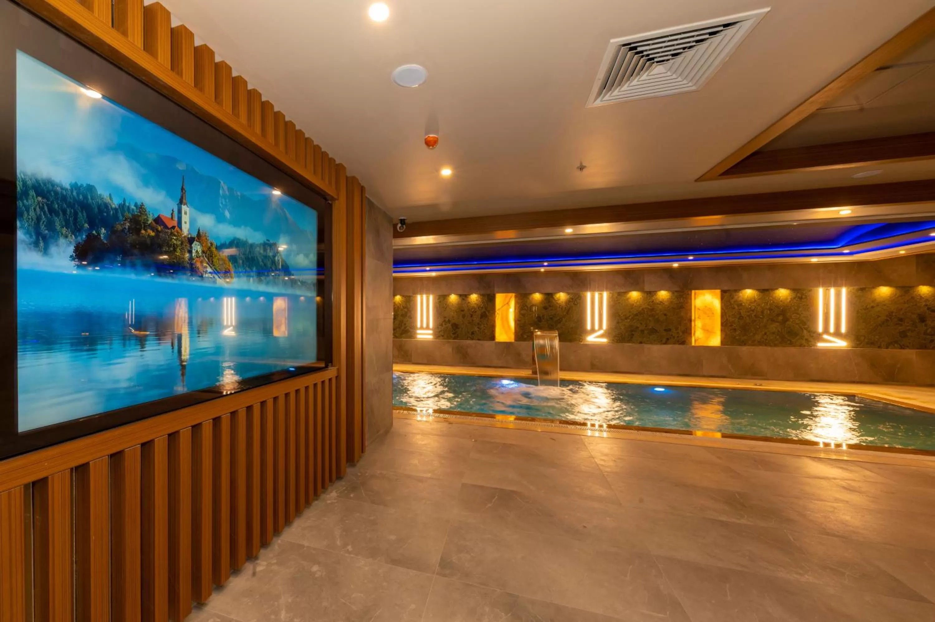 Lobby or reception in Ramada By Wyndham Istanbul Pera Taksim