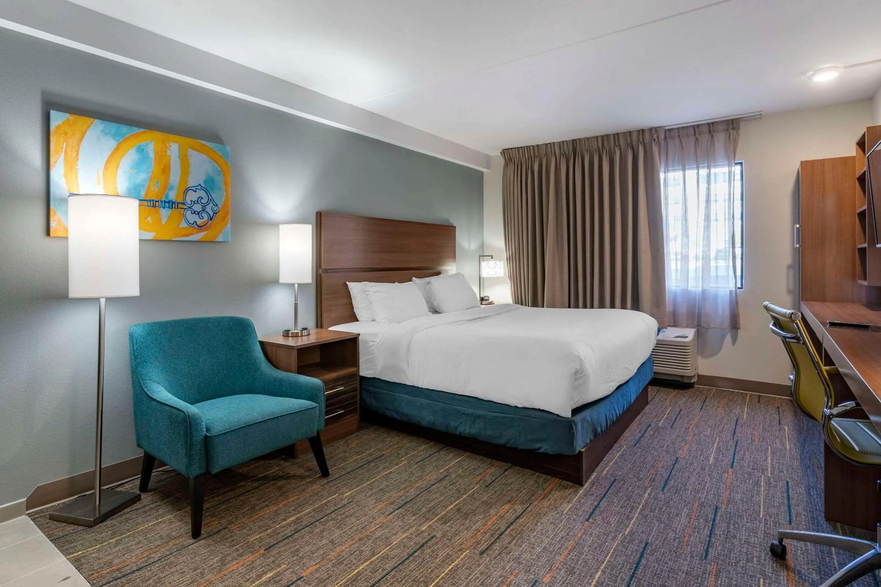 Bedroom, Bed in MainStay Suites Lexington I-75