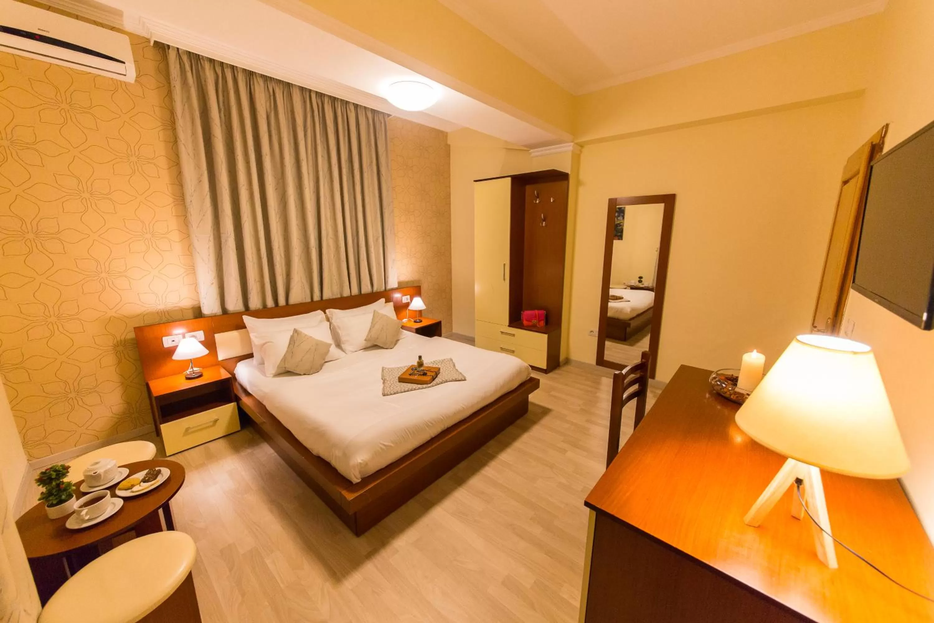 Bedroom, Bed in Hotel Baron