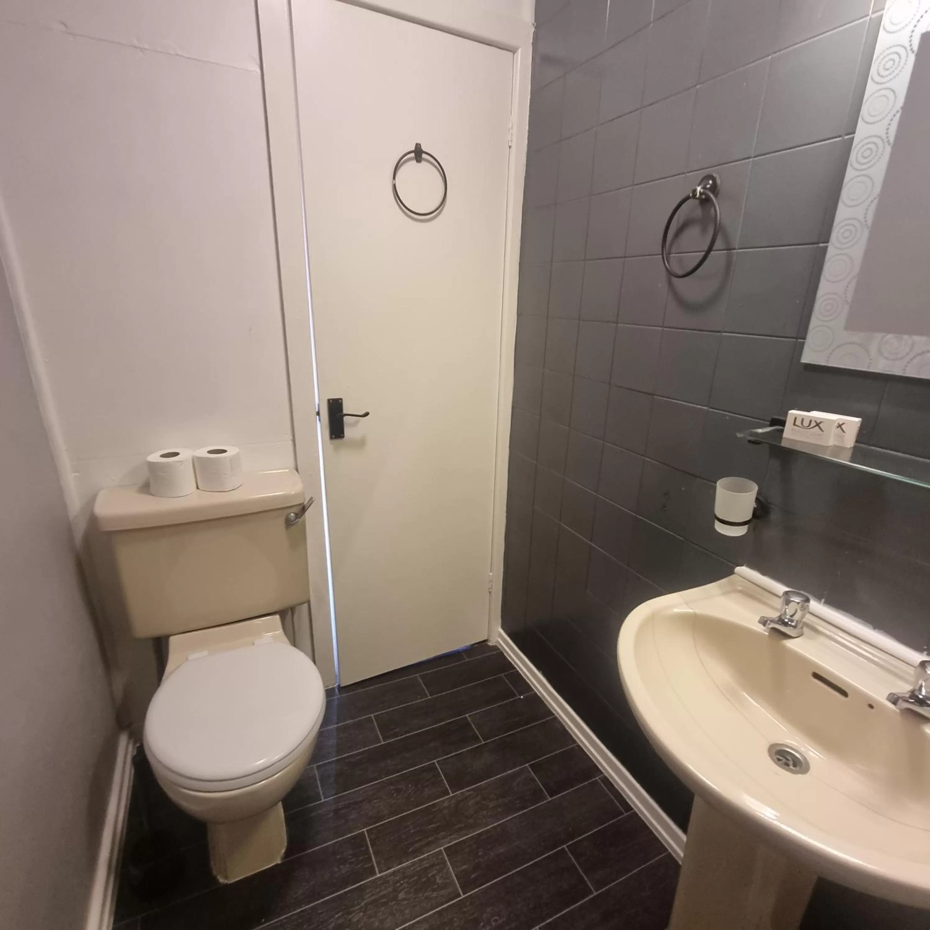 Palm Beach Hotel by the Sea