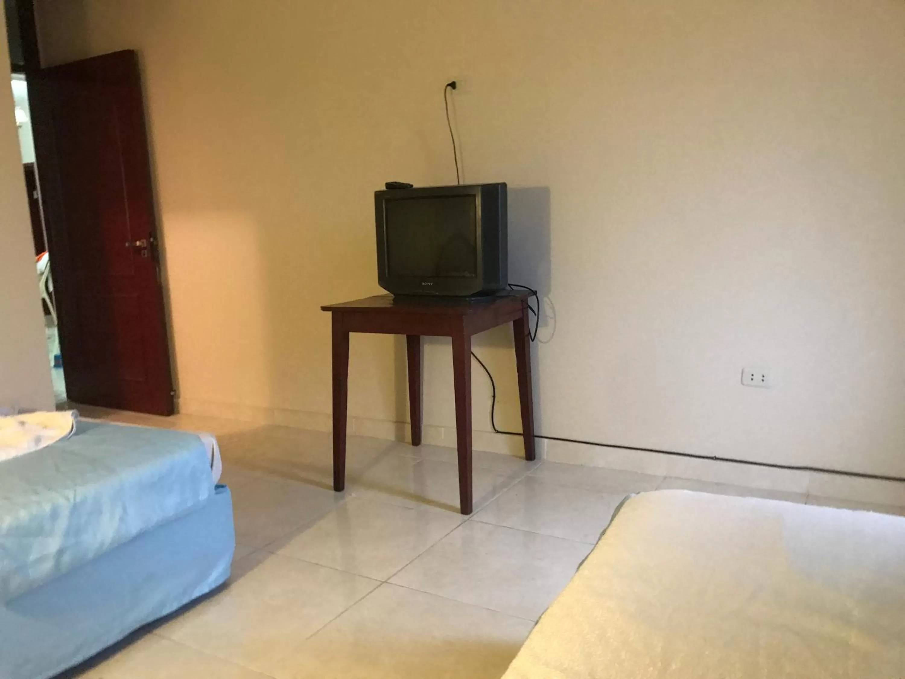 TV and multimedia, TV/Entertainment Center in Hotel Viru Viru II