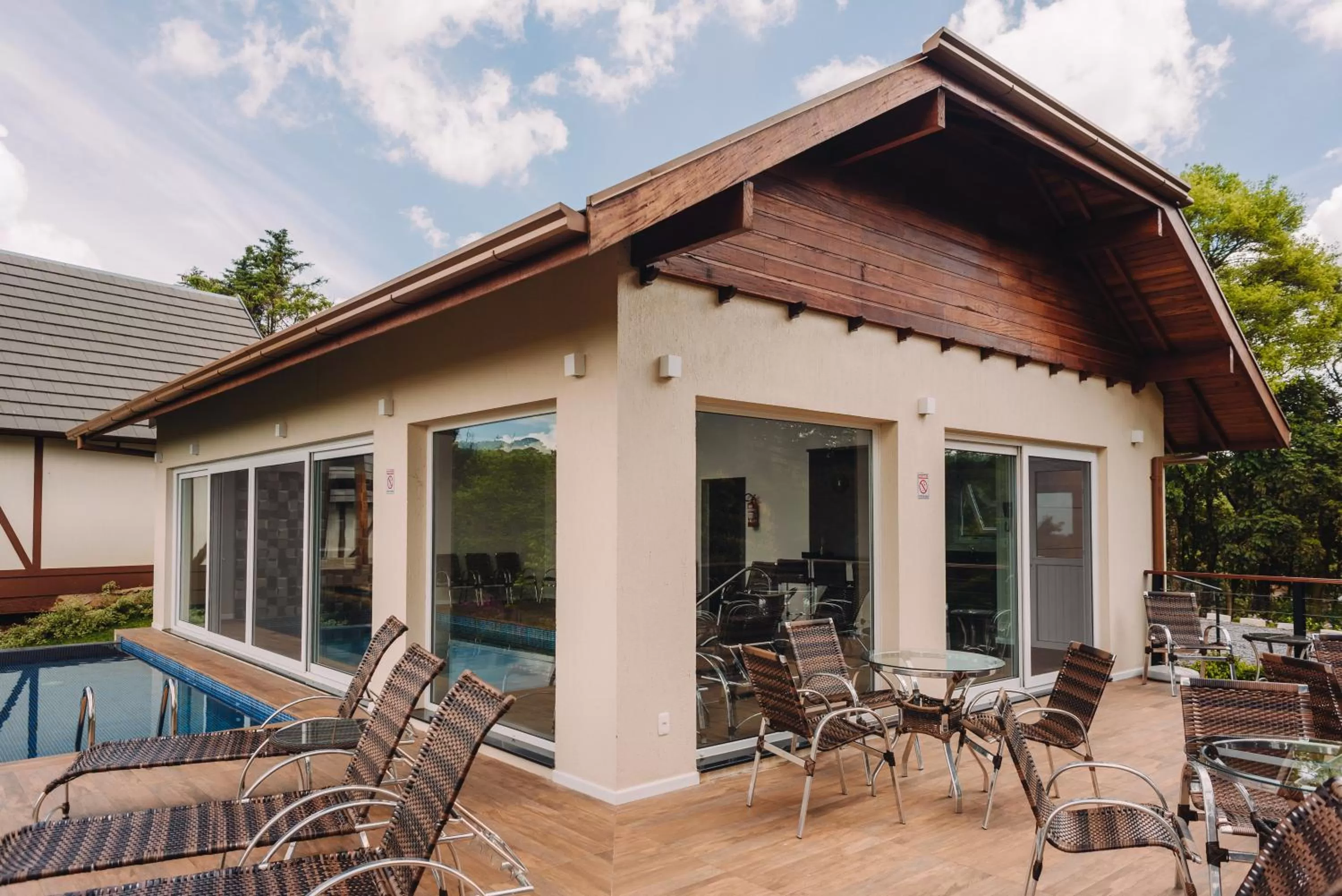 Property building in Hotel Jardins da Colina