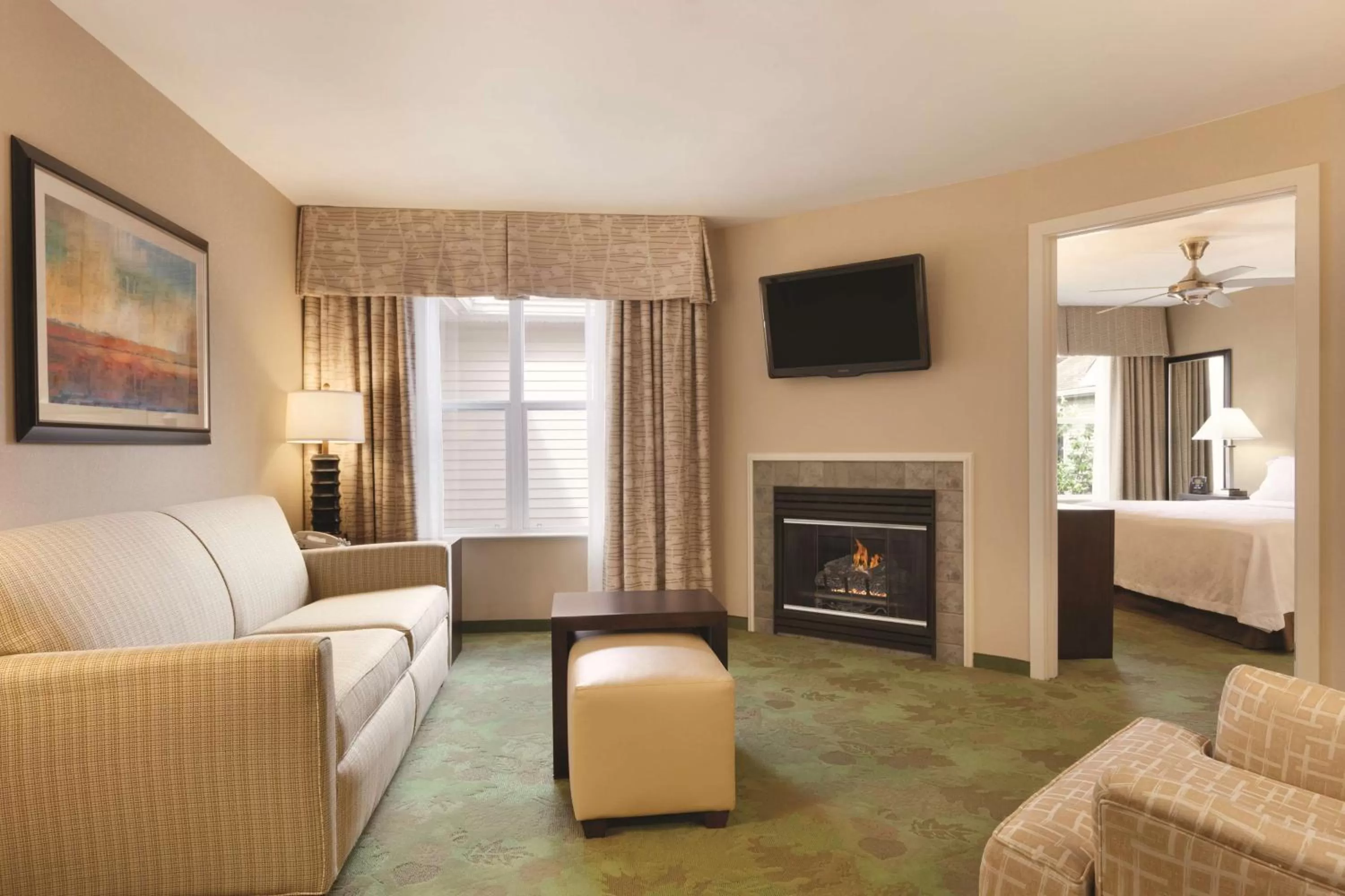 Living room, Bed in Homewood Suites Harrisburg-West Hershey Area