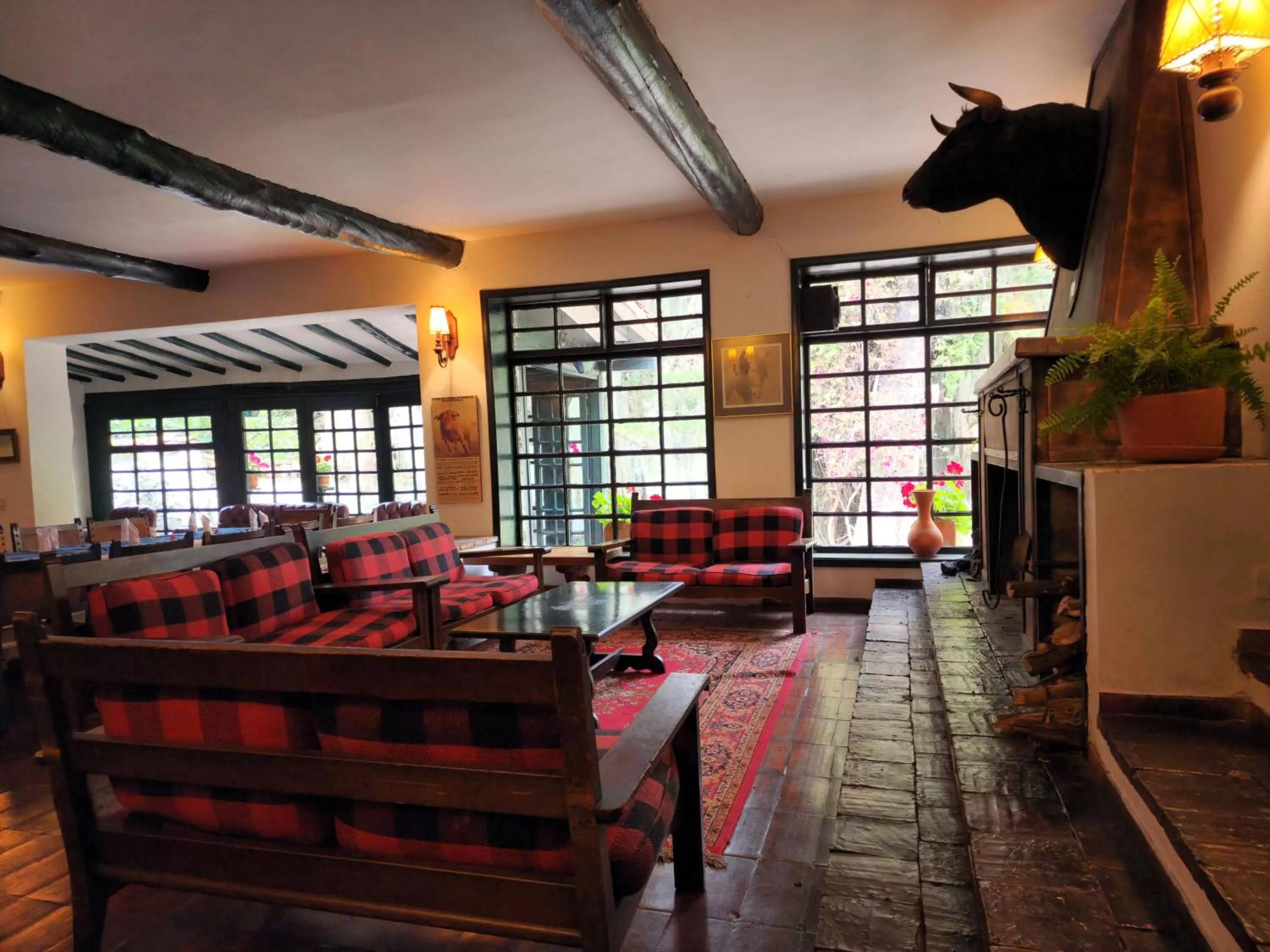 Restaurant/places to eat in Hotel Hacienda Suescún