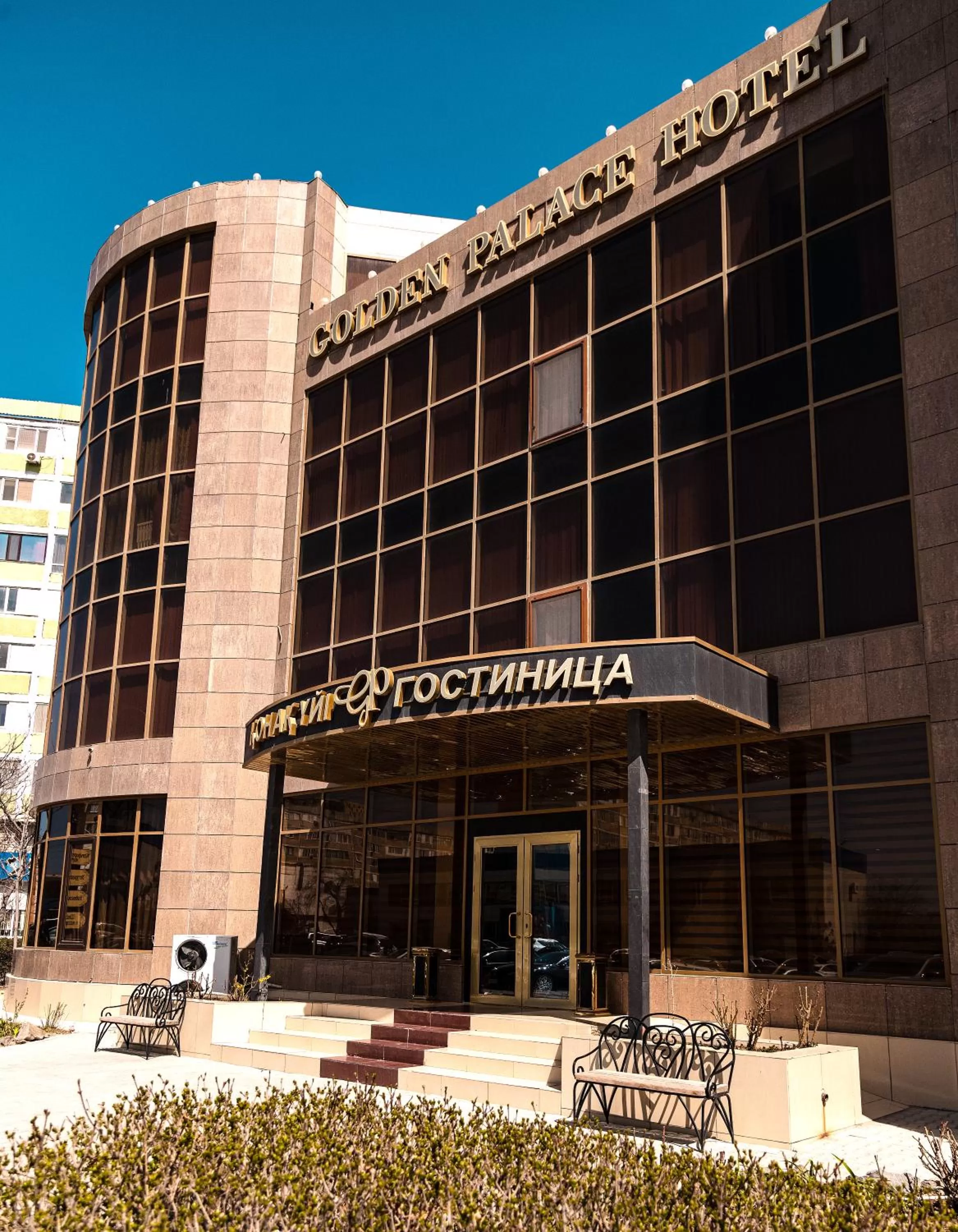 Property building in Golden Palace