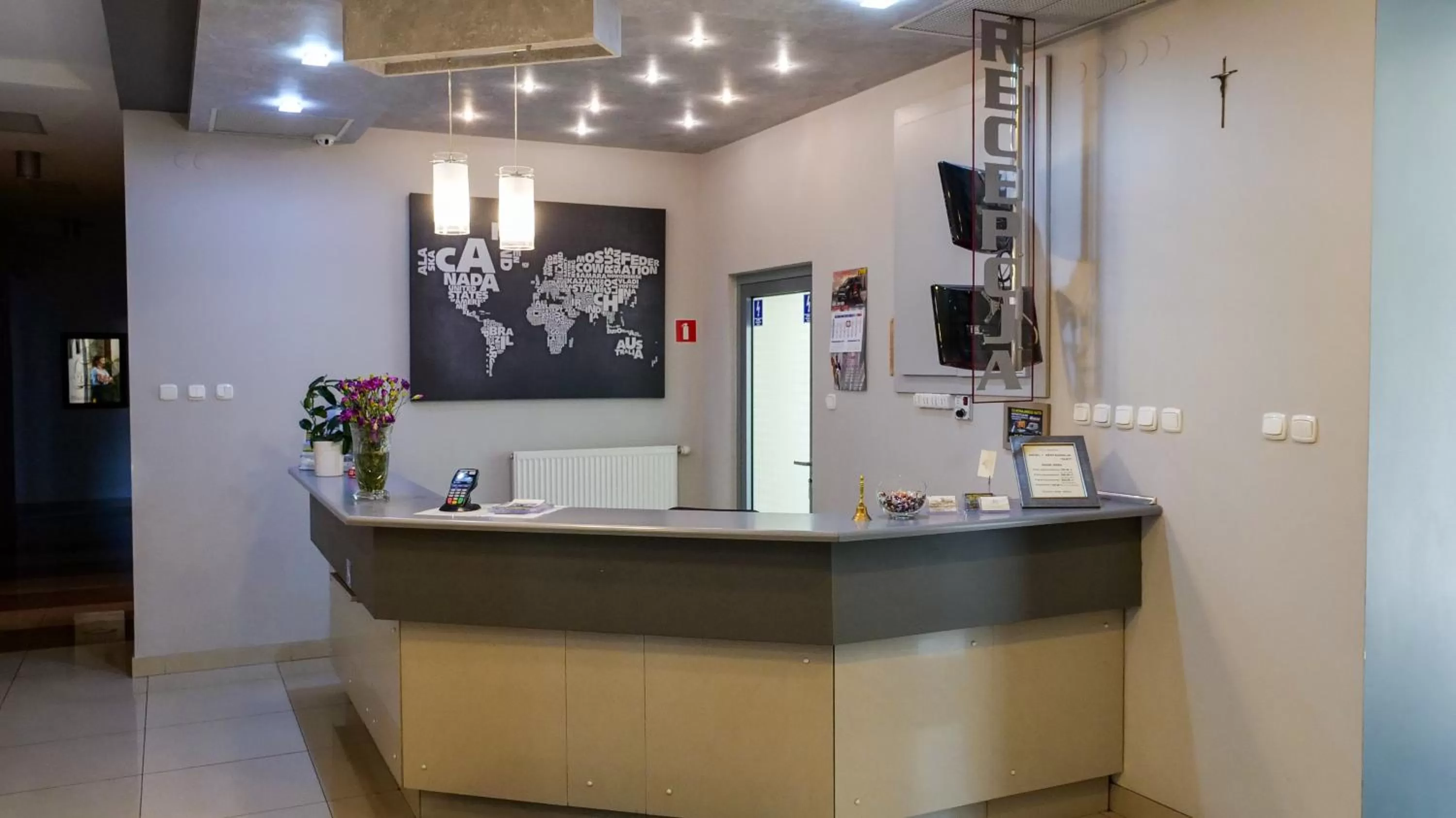 Lobby/Reception in Hotel Duet