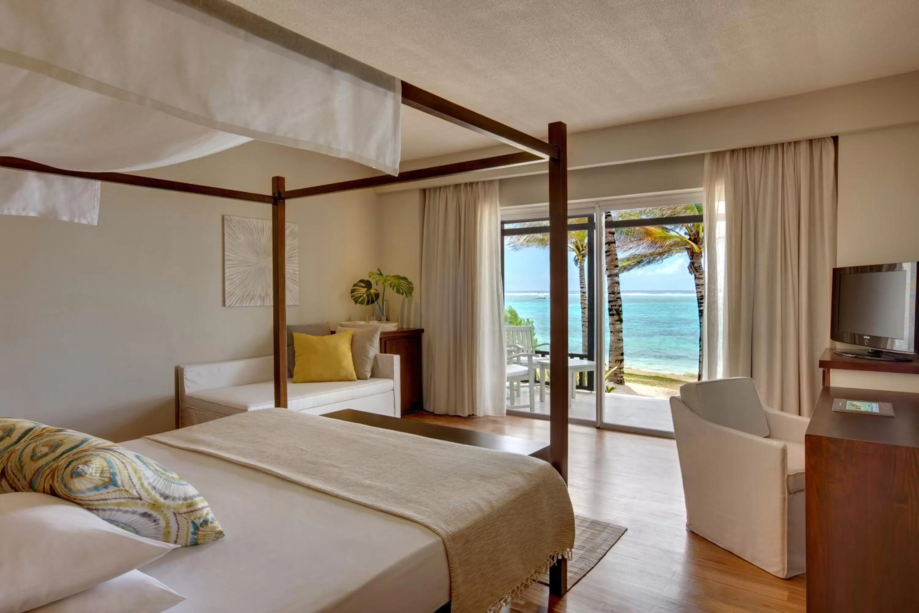 View (from property/room), Bed in Solana Beach Mauritius - Adults Only