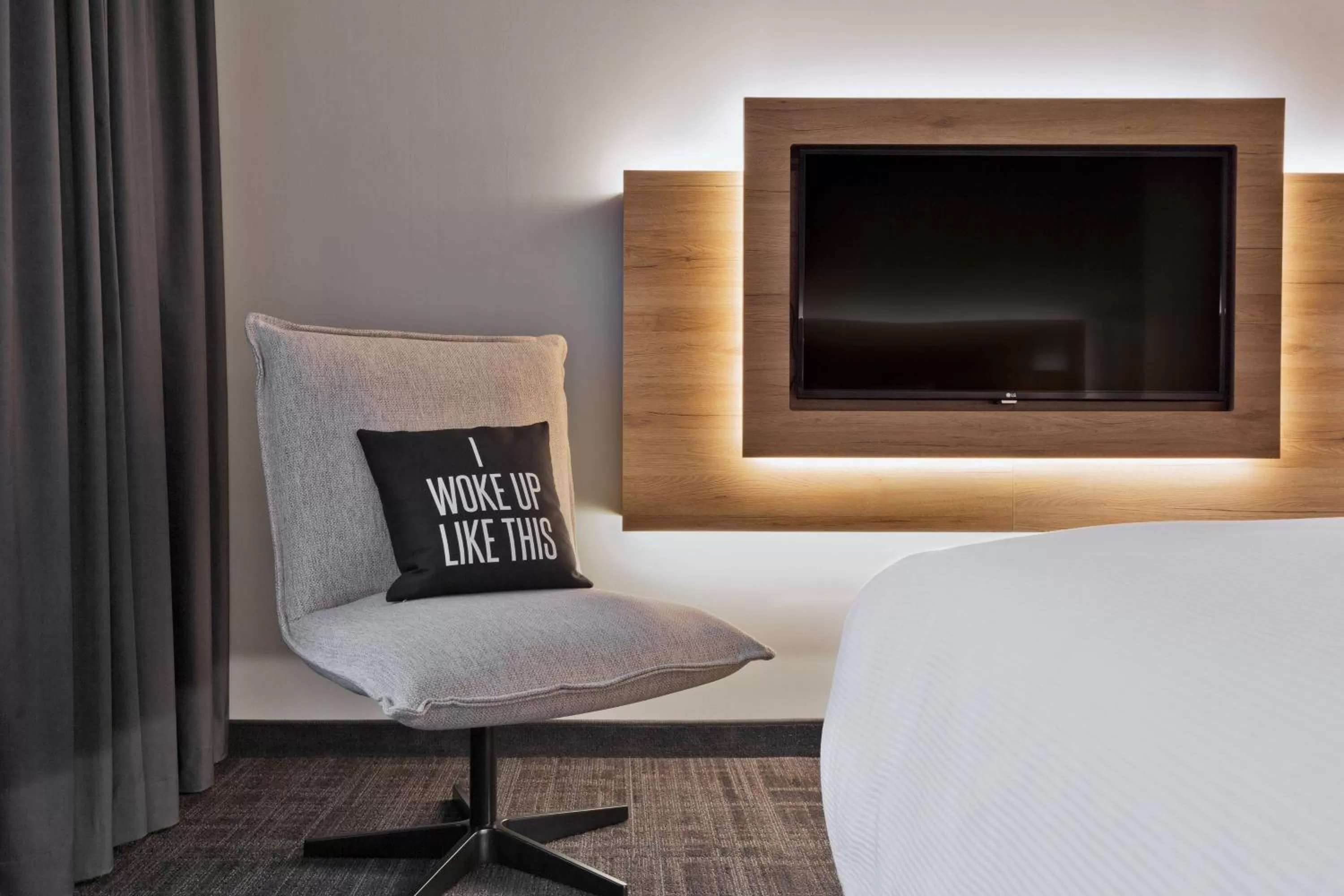 Photo of the whole room, Bed in MOXY Berlin Humboldthain Park