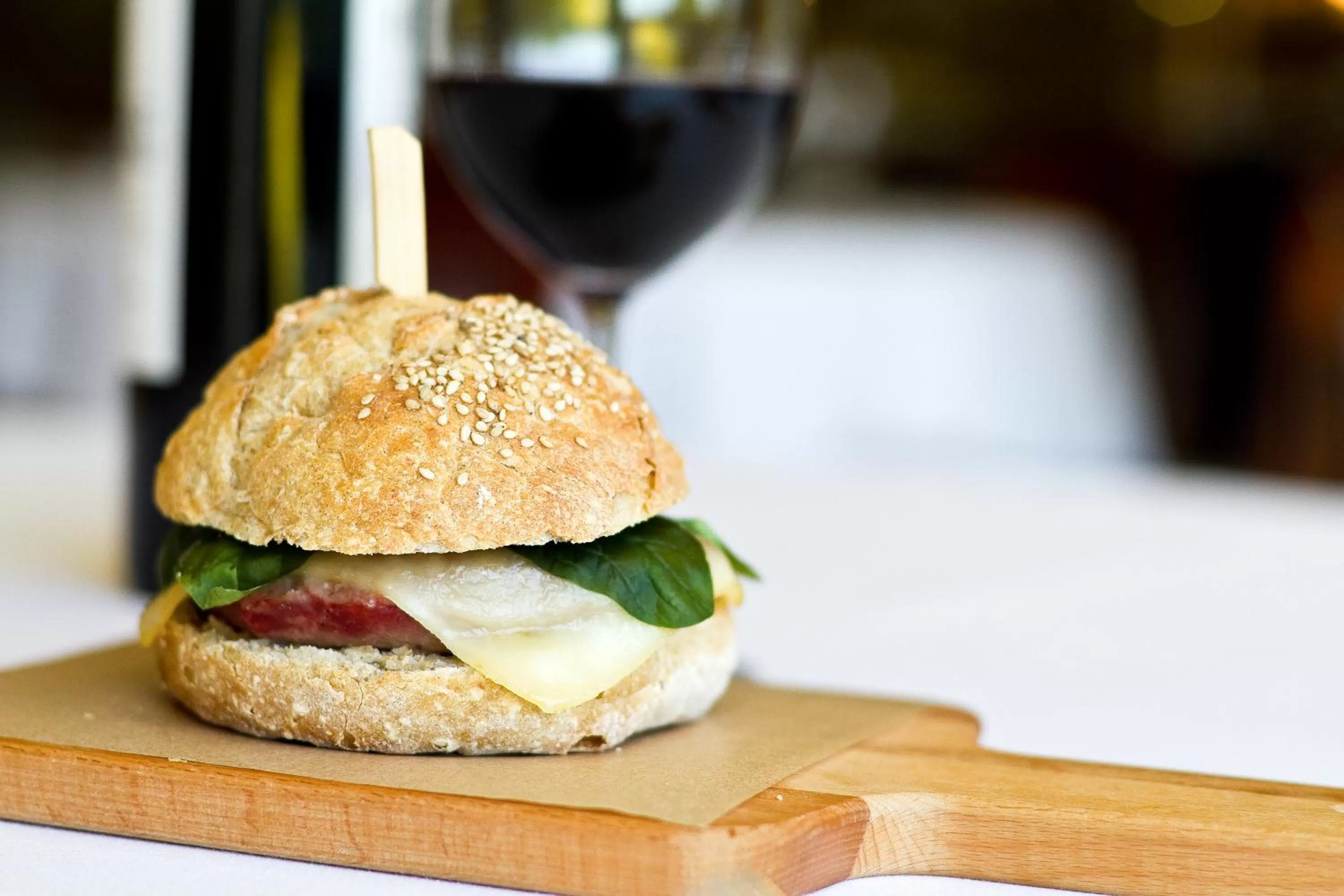 Restaurant/places to eat in Oca Puerta del Camino Hotel