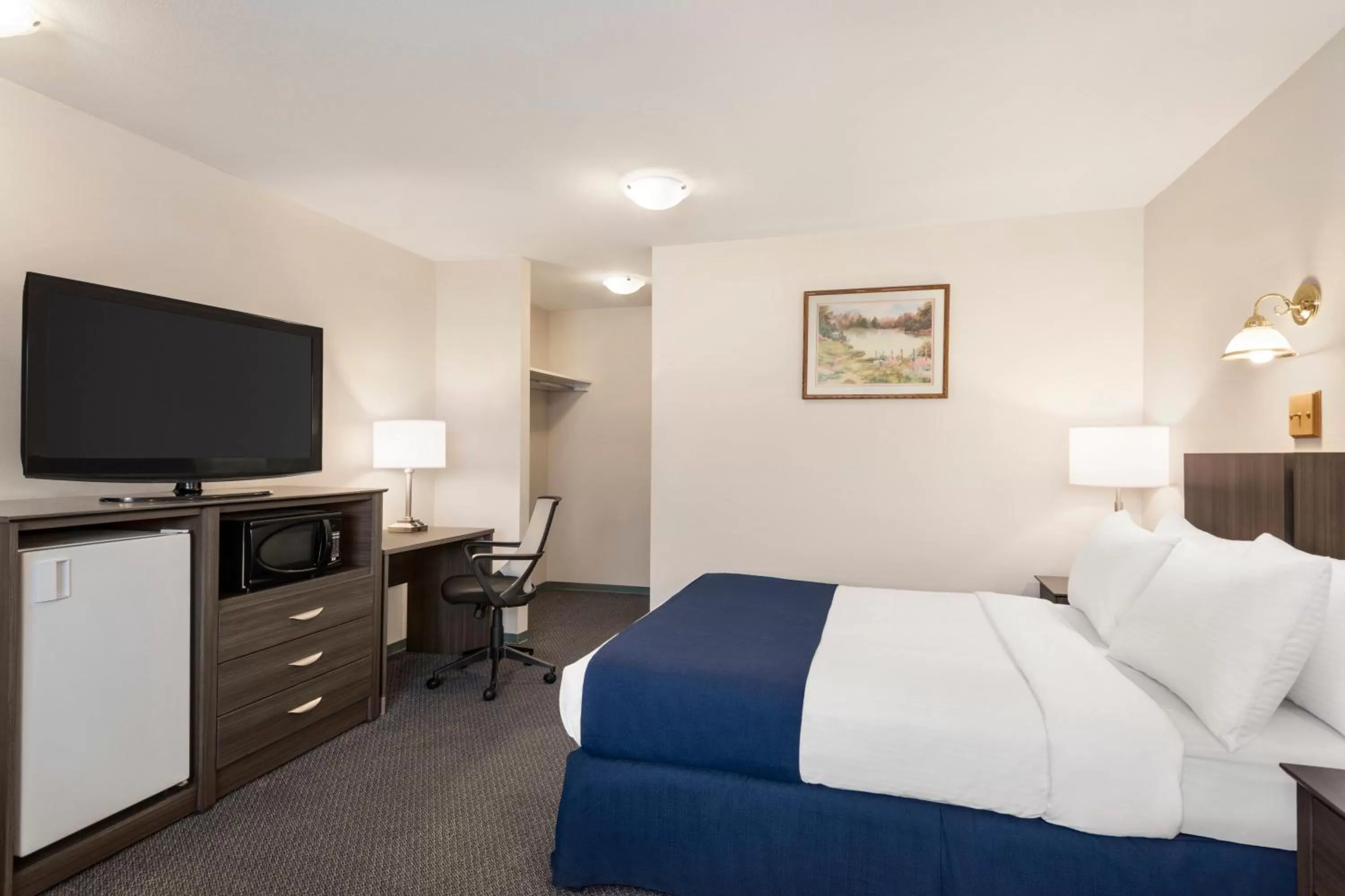 TV and multimedia, Bed in Travelodge by Wyndham McBride