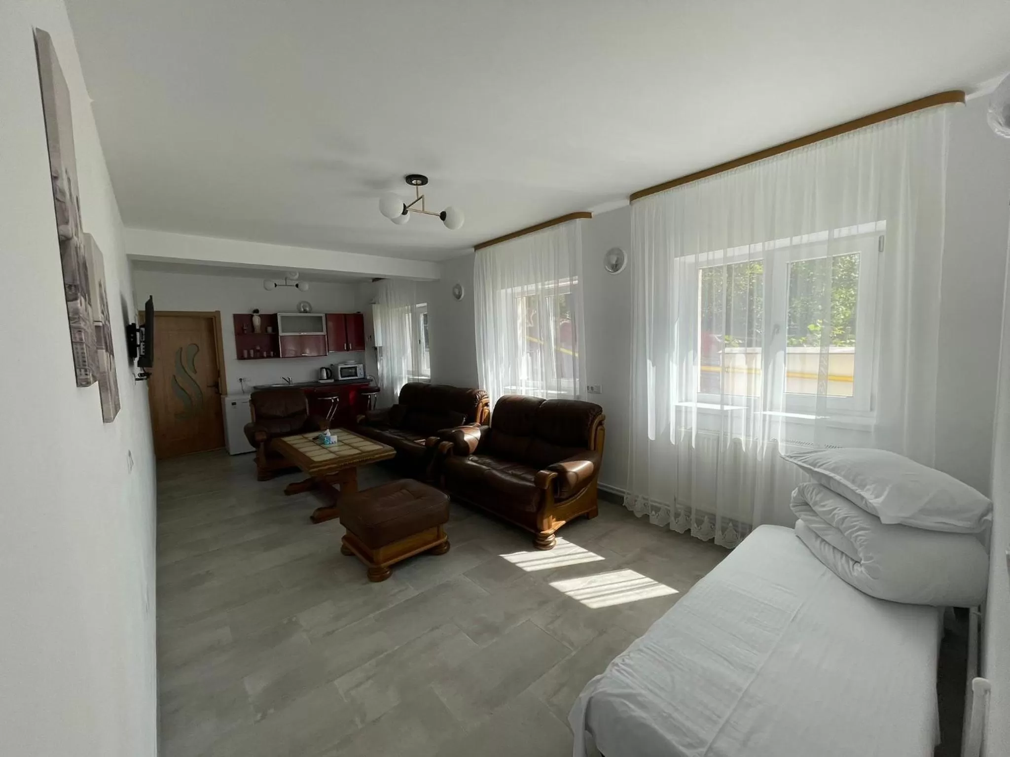 Bed in Cazare apartamente LAVI-TOUR Tg Neamț