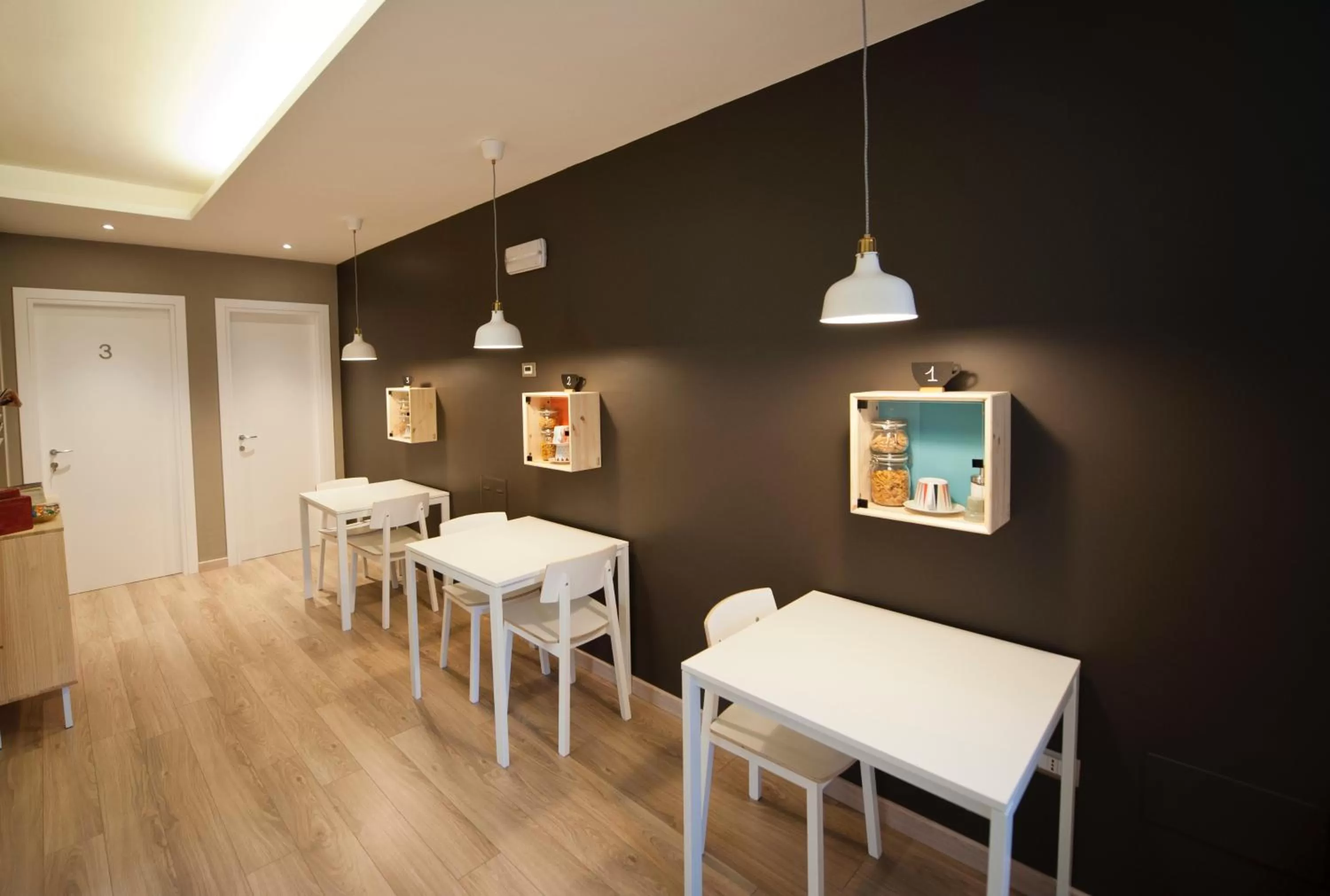 Communal lounge/ TV room in B&B Lo Studio