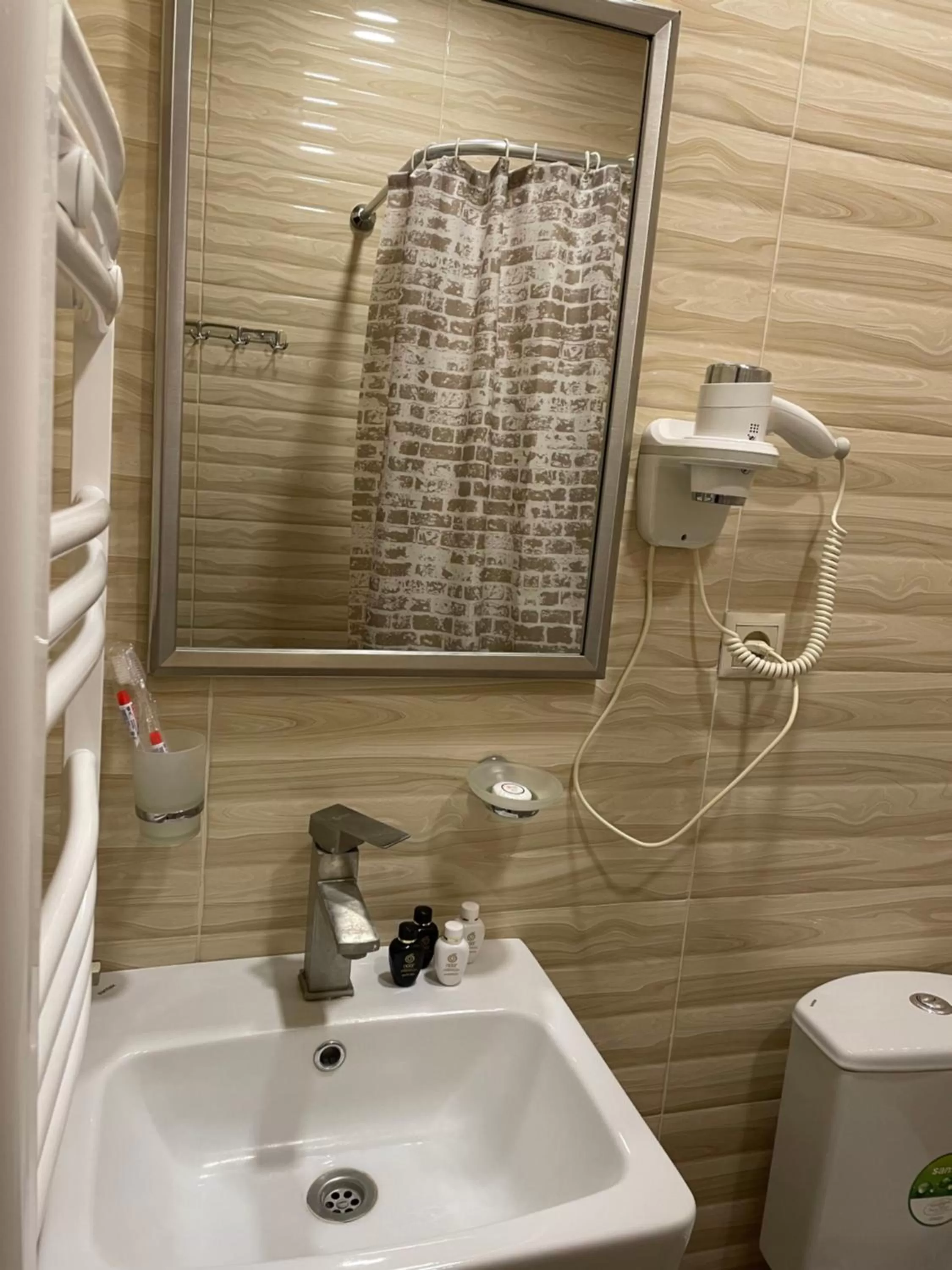 Shower in Glendale Boutique Hotel