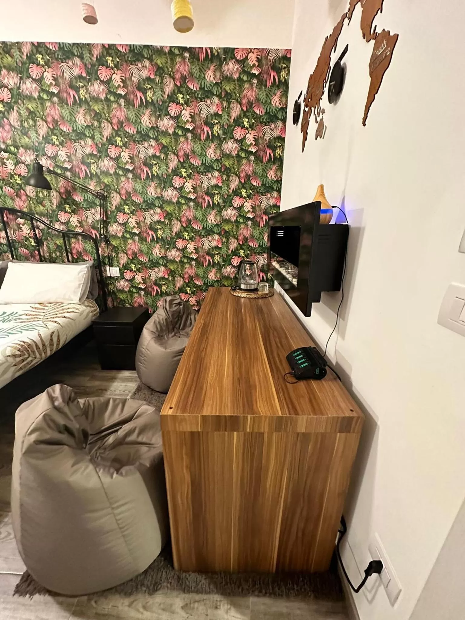 TV/Entertainment Center in Kofler GuestHouse