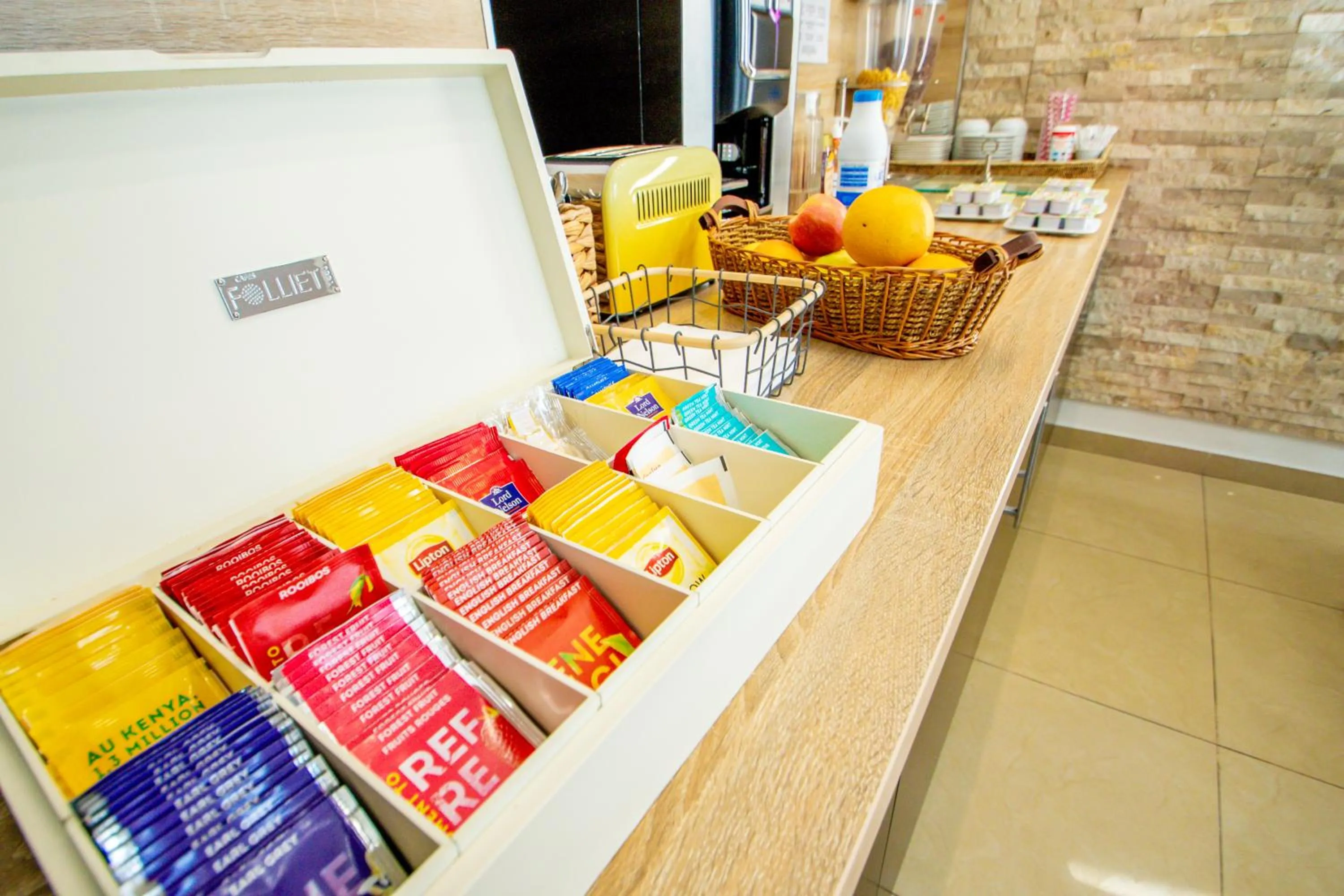 Breakfast in Hôtel Parisien