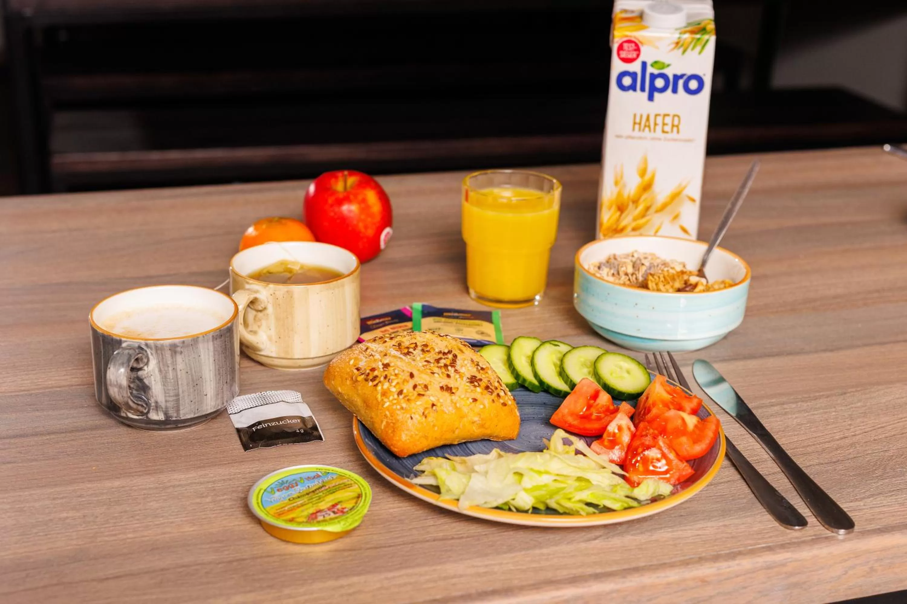 Breakfast in a&o München Hackerbrücke