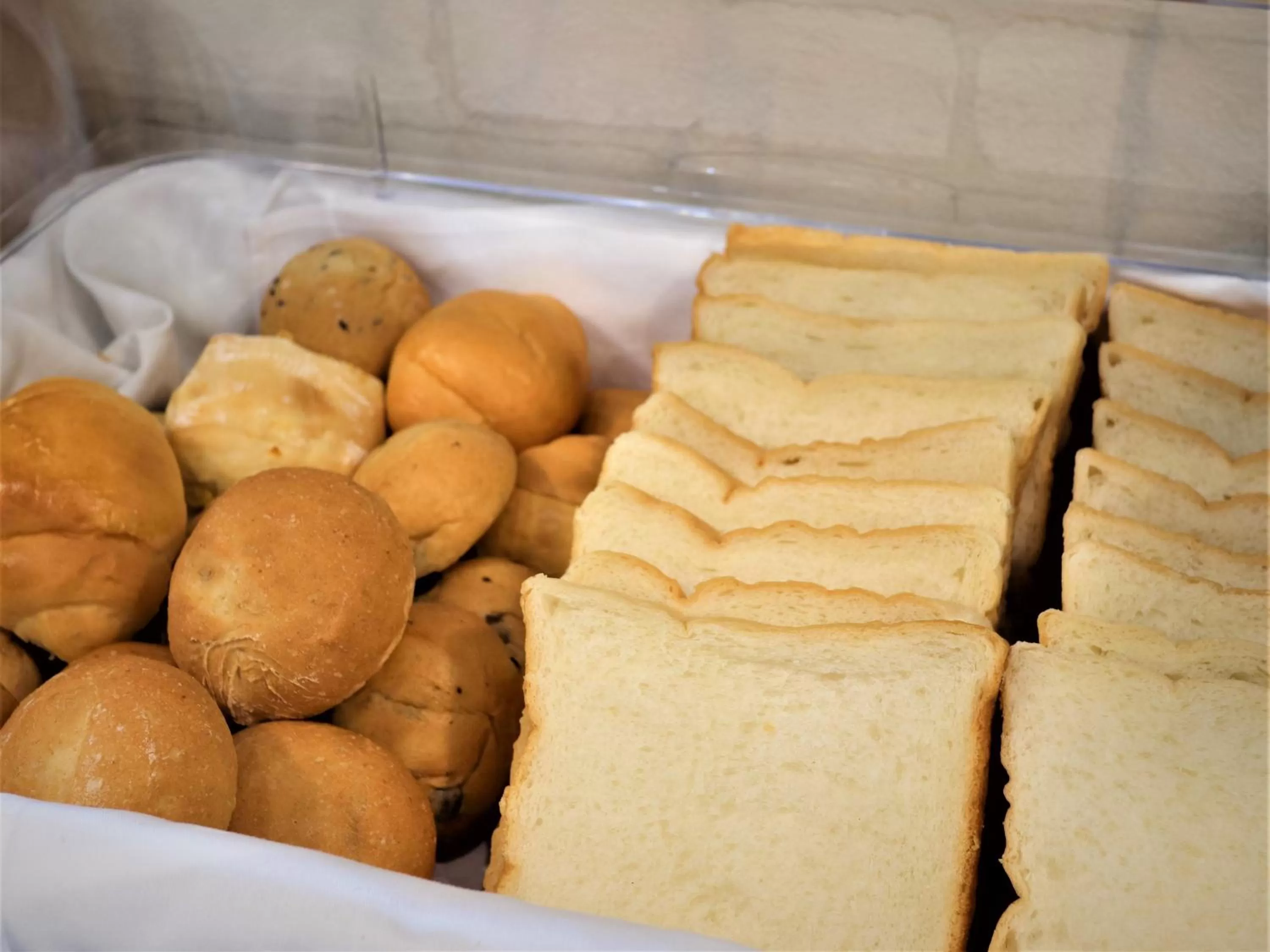 Buffet breakfast in Green Rich Hotel Yonago Ekimae (Artificial hot spring Futamata Yunohana)