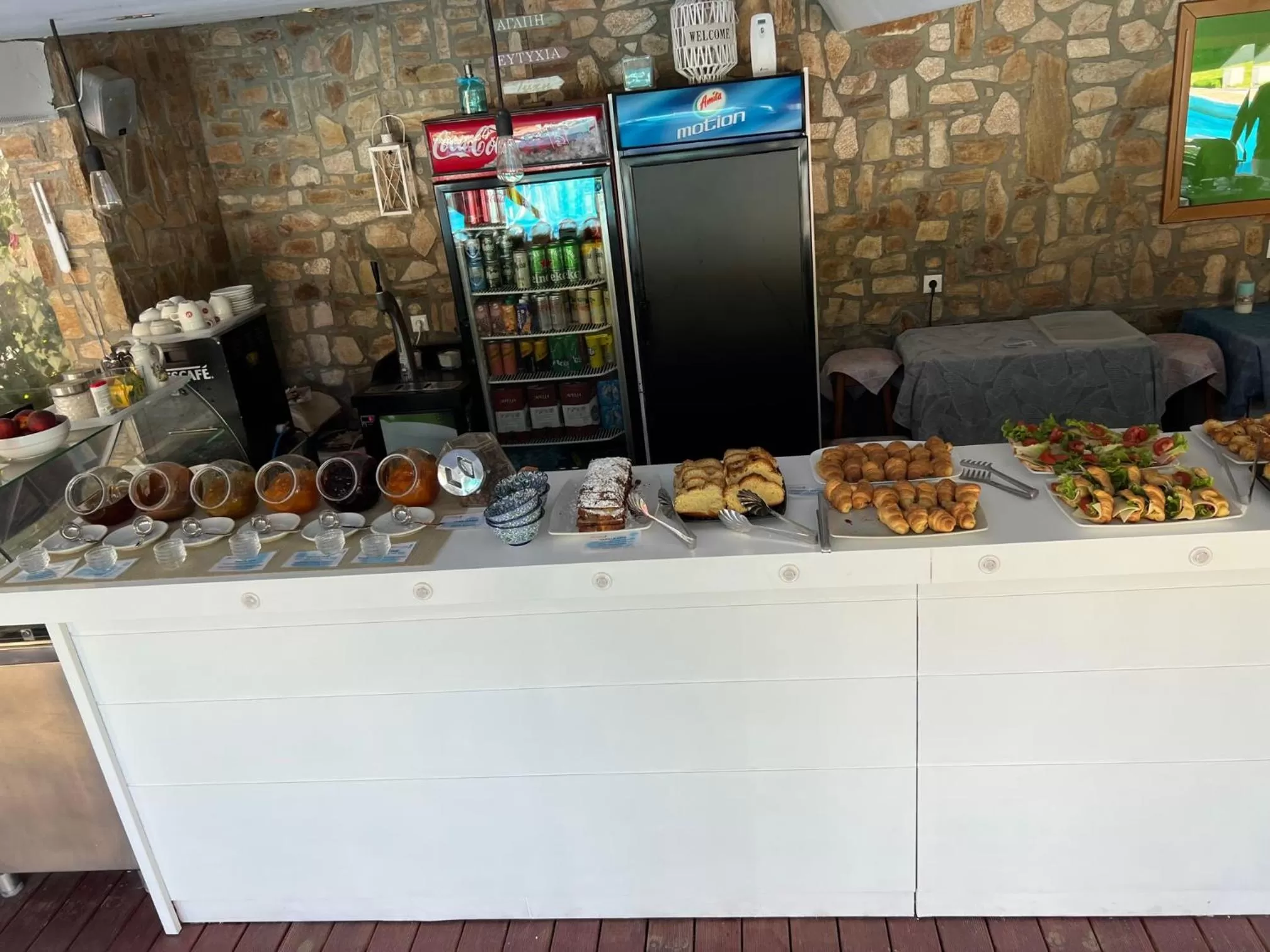 Buffet breakfast in Macedon