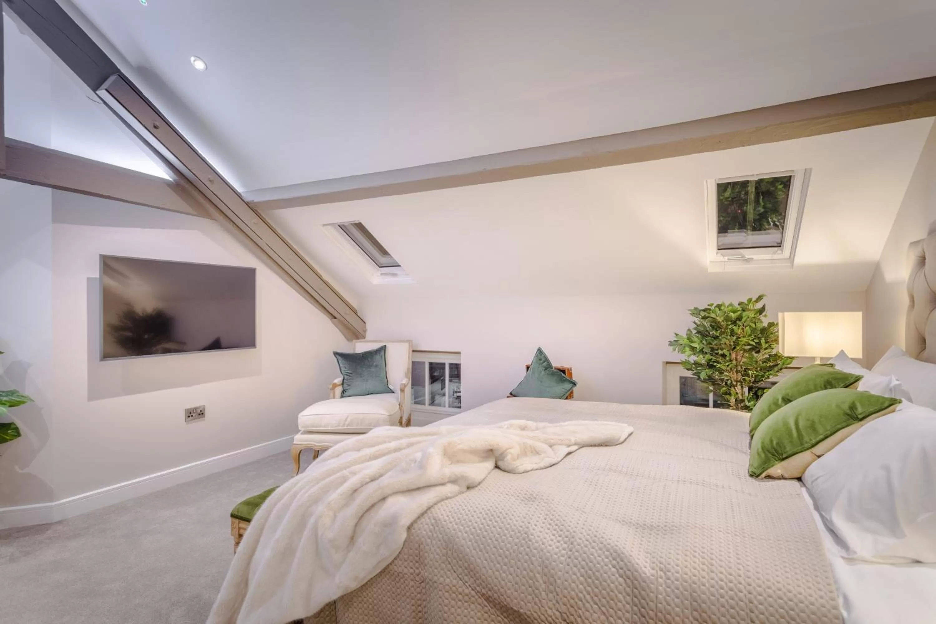 Bedroom, Bed in Heritage Mews Nottingham