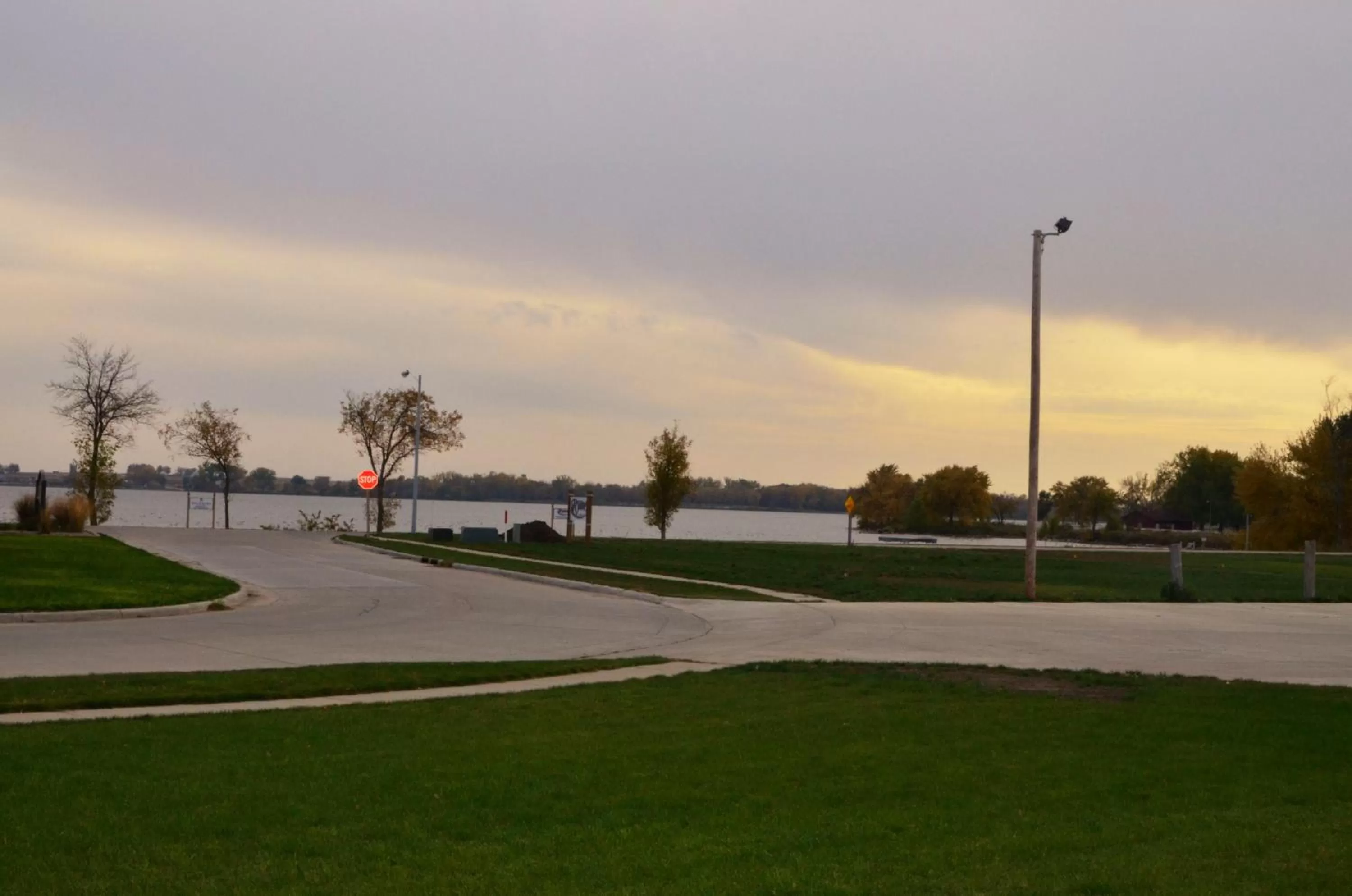 Cobblestone Inn & Suites - Lake View