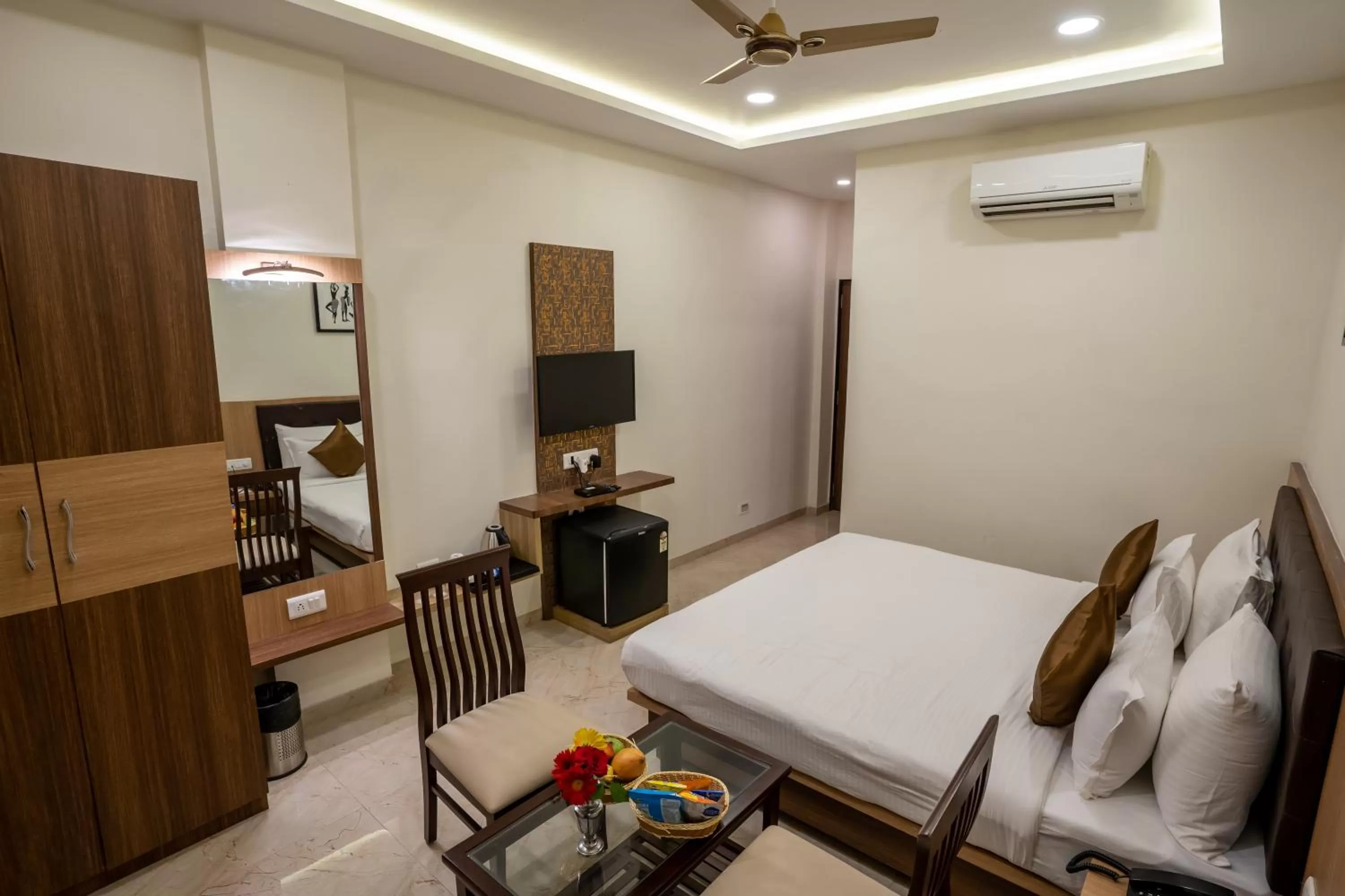 Bed in Jivanta Mahabaleshwar