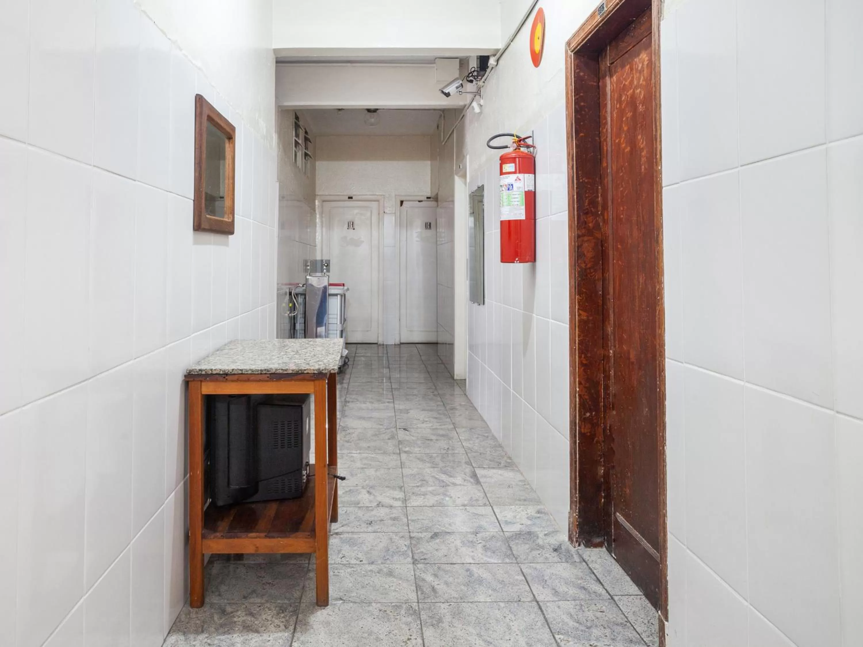 Other, Bathroom in Hotel Economy 888 - By UP Hotel - Próximo a Praça da Estação e Rodoviária