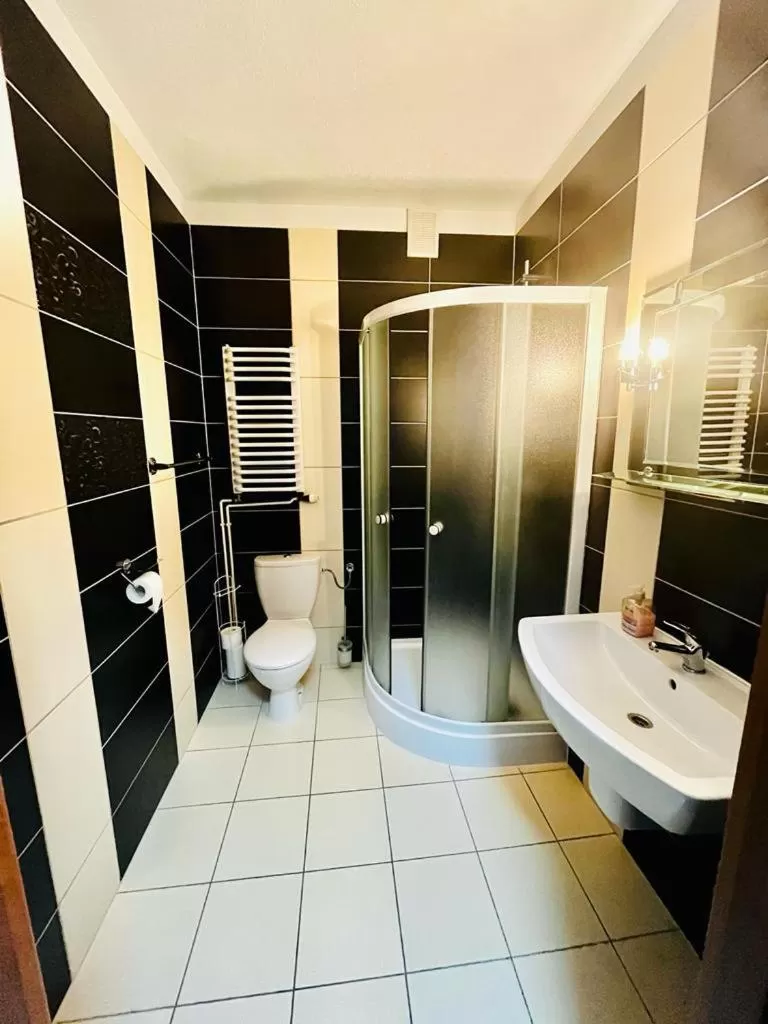 Bathroom in Great Polonia Strzegom City Center