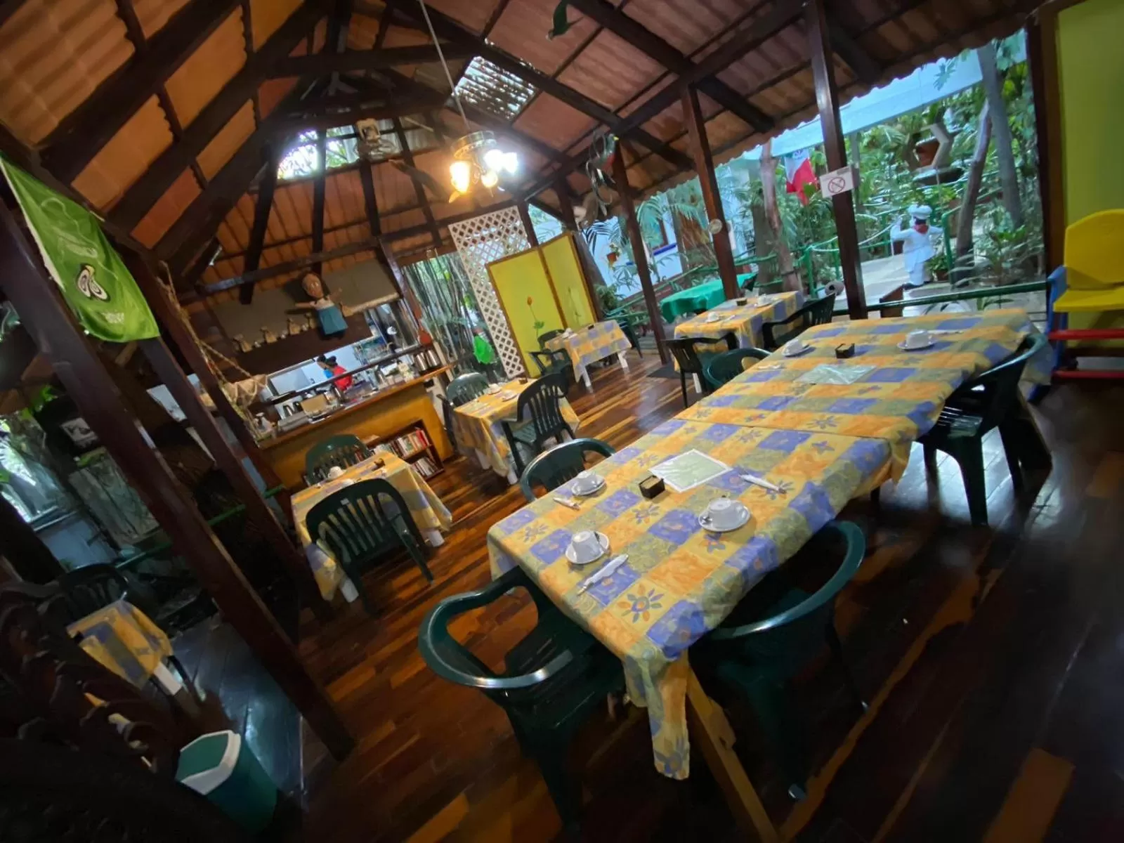 Restaurant/places to eat in Eco-hotel El Rey del Caribe