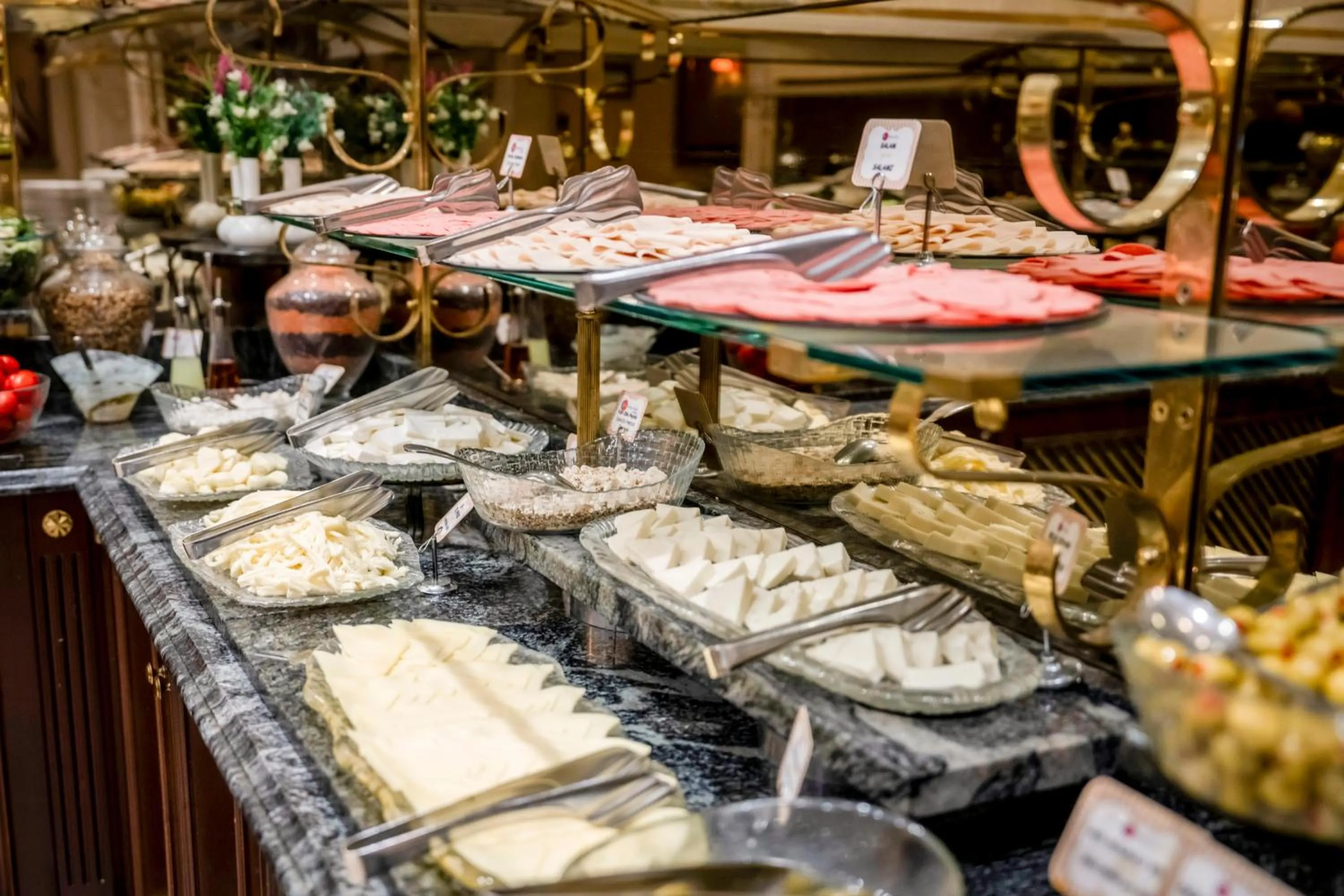 Restaurant/places to eat in The Central Palace Taksim