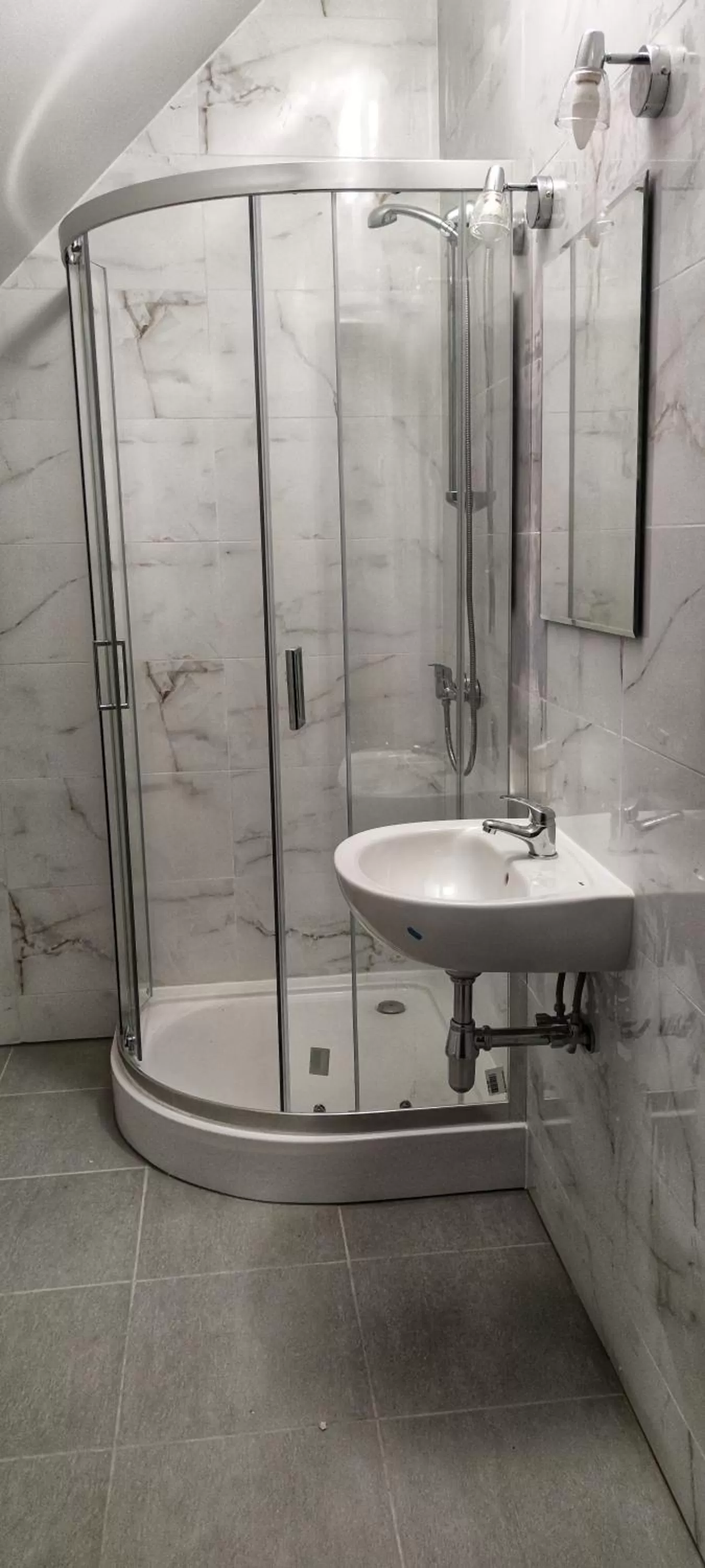 Bathroom in Ośrodek Konferencyjno-Wypoczynkowy "Krucze Skały" w Karpaczu