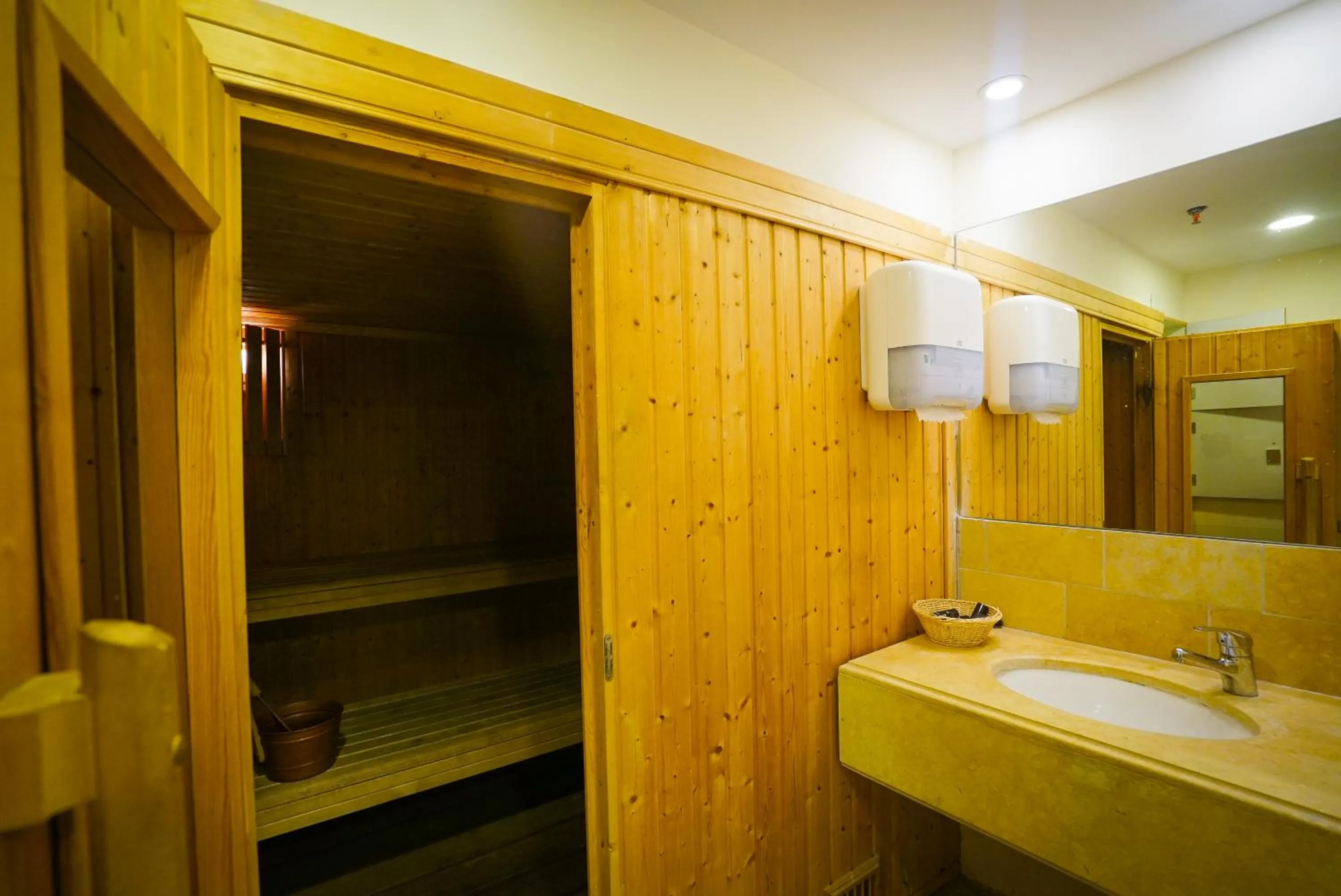 Sauna in Ambassador Hotel