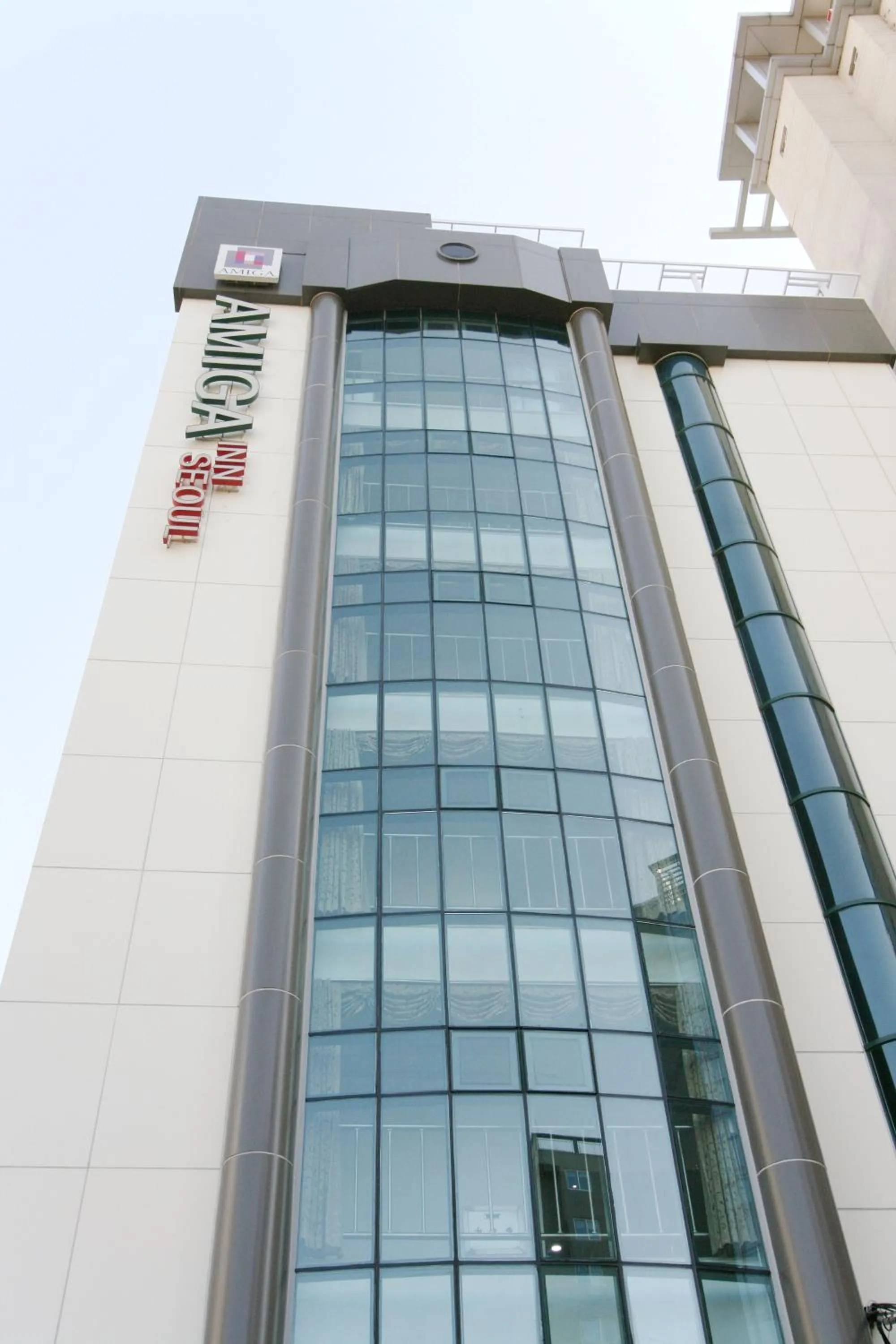 Facade/entrance in Amiga Inn Seoul Hotel