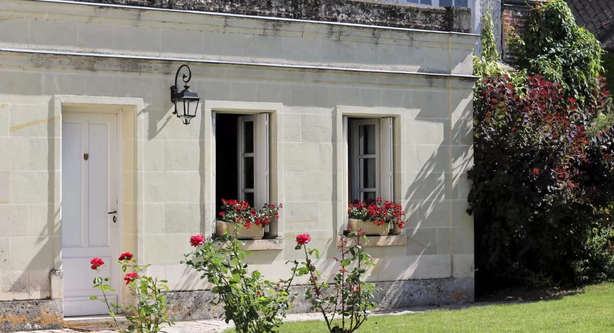 Bedroom in Hôtel Le Choiseul