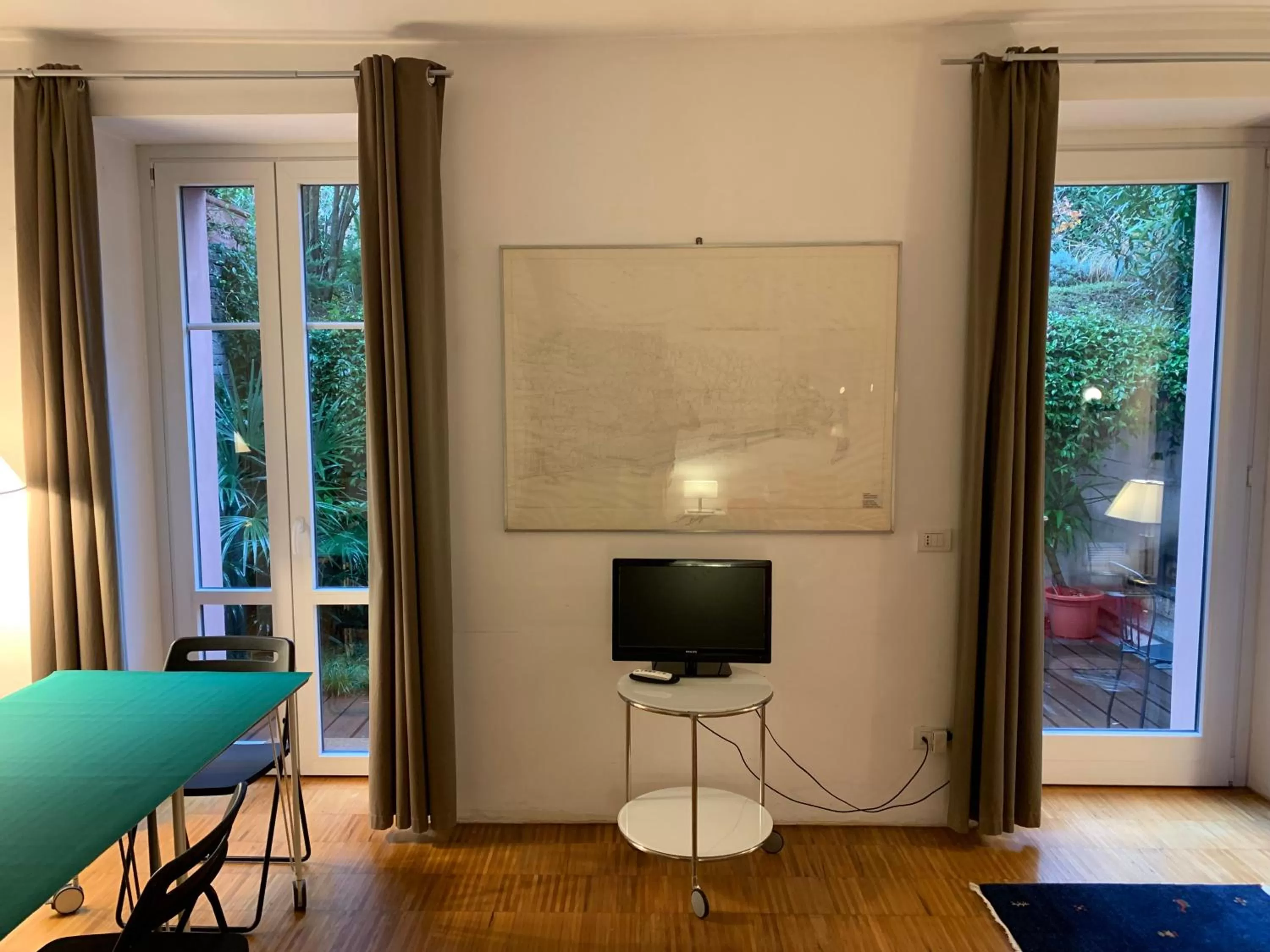 Dining area in CASABELLA-LAGO MAGGIORE