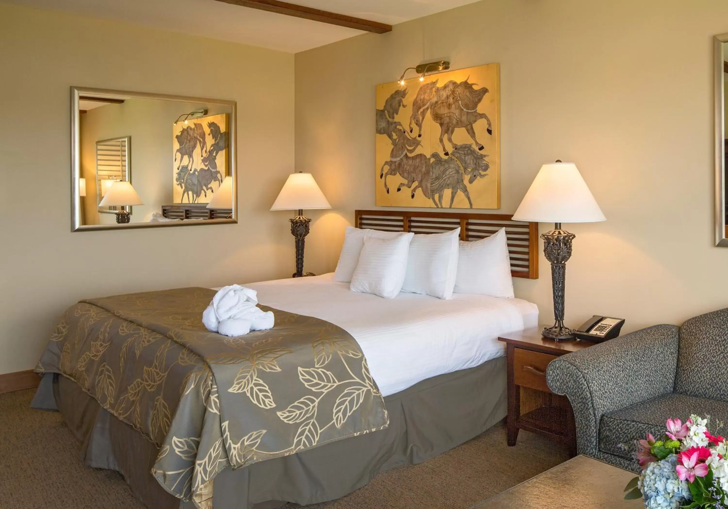 Junior Suite, 1 King Bed, Park View in The Dana on Mission Bay Junior Suite, 1 King Bed, Park View in The Dana on Mission Bay